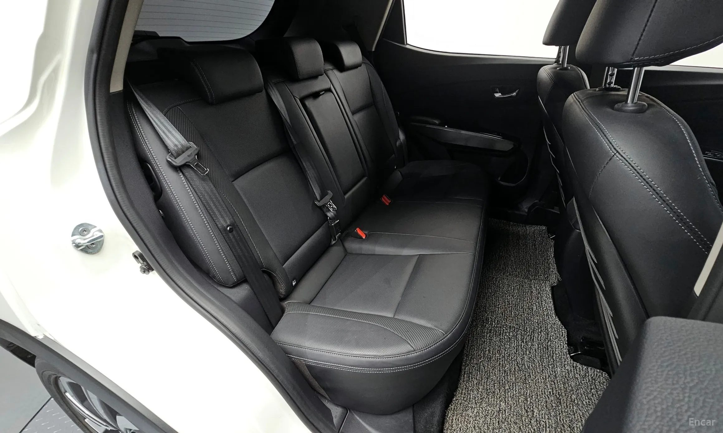 KG Mobility (SsangYong) Berry New Tivoli превью 11