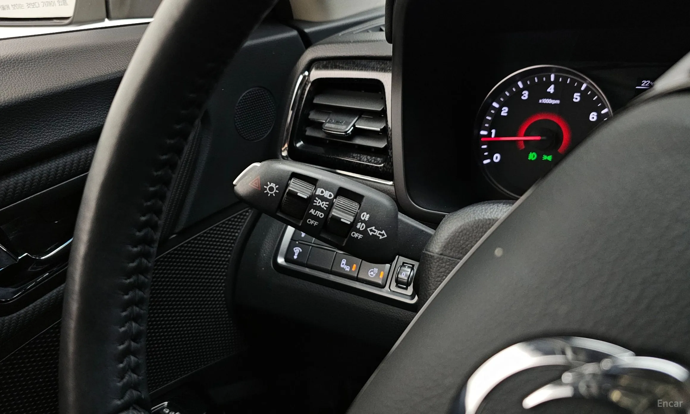 KG Mobility (SsangYong) Berry New Tivoli превью 19