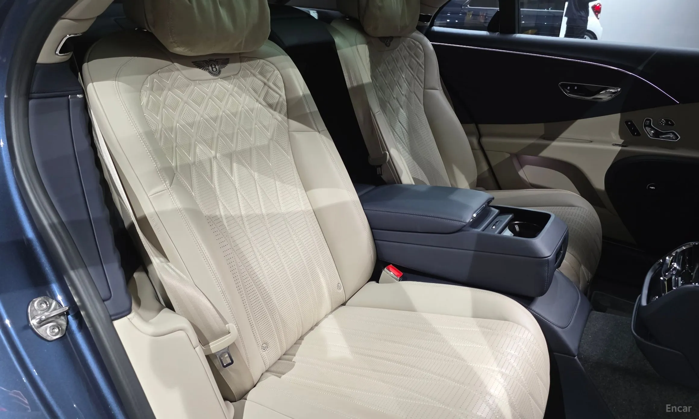 Bentley Flying Spur 3rd Generation превью 11