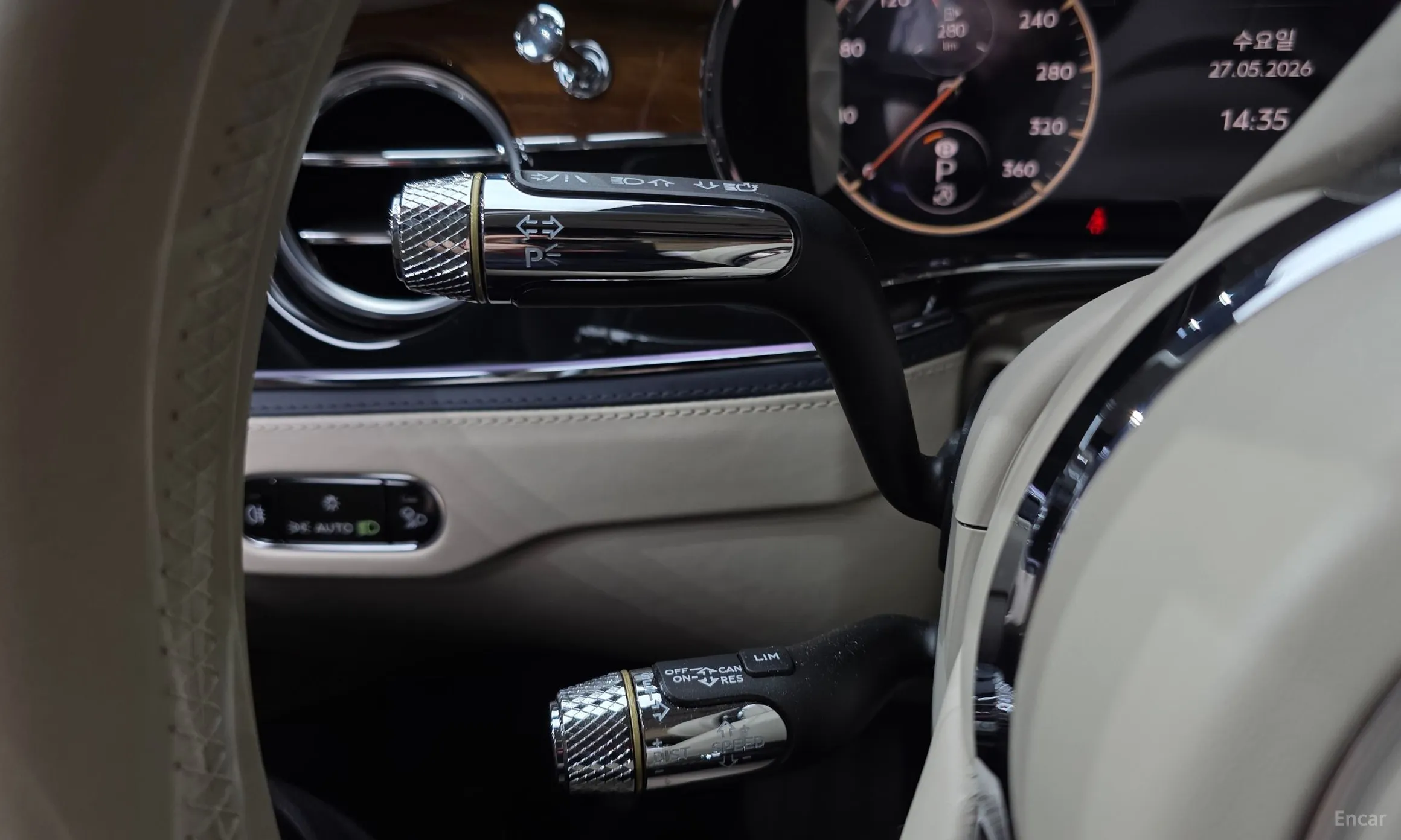 Bentley Flying Spur 3rd Generation превью 18
