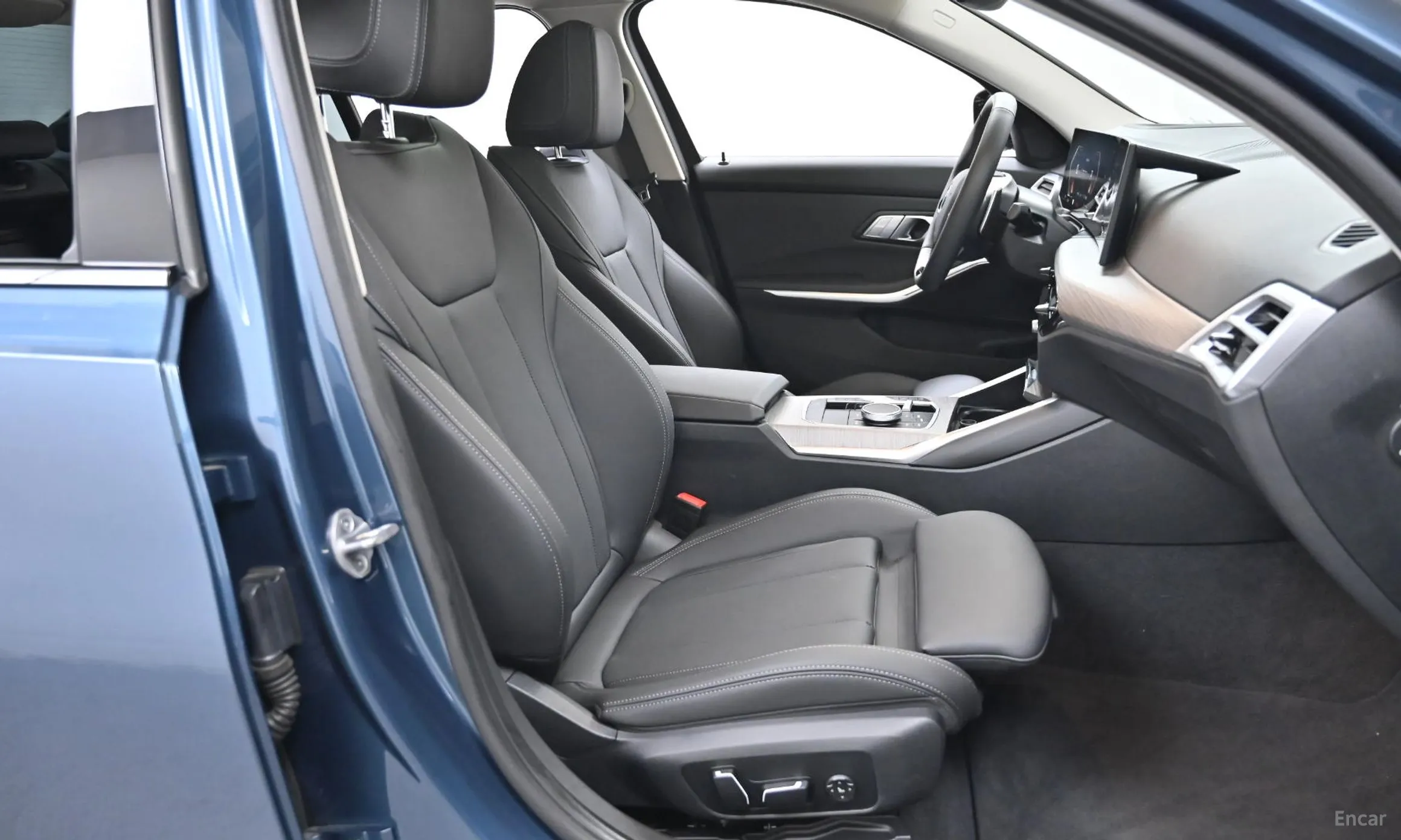 BMW 3 Series (G20) превью 10
