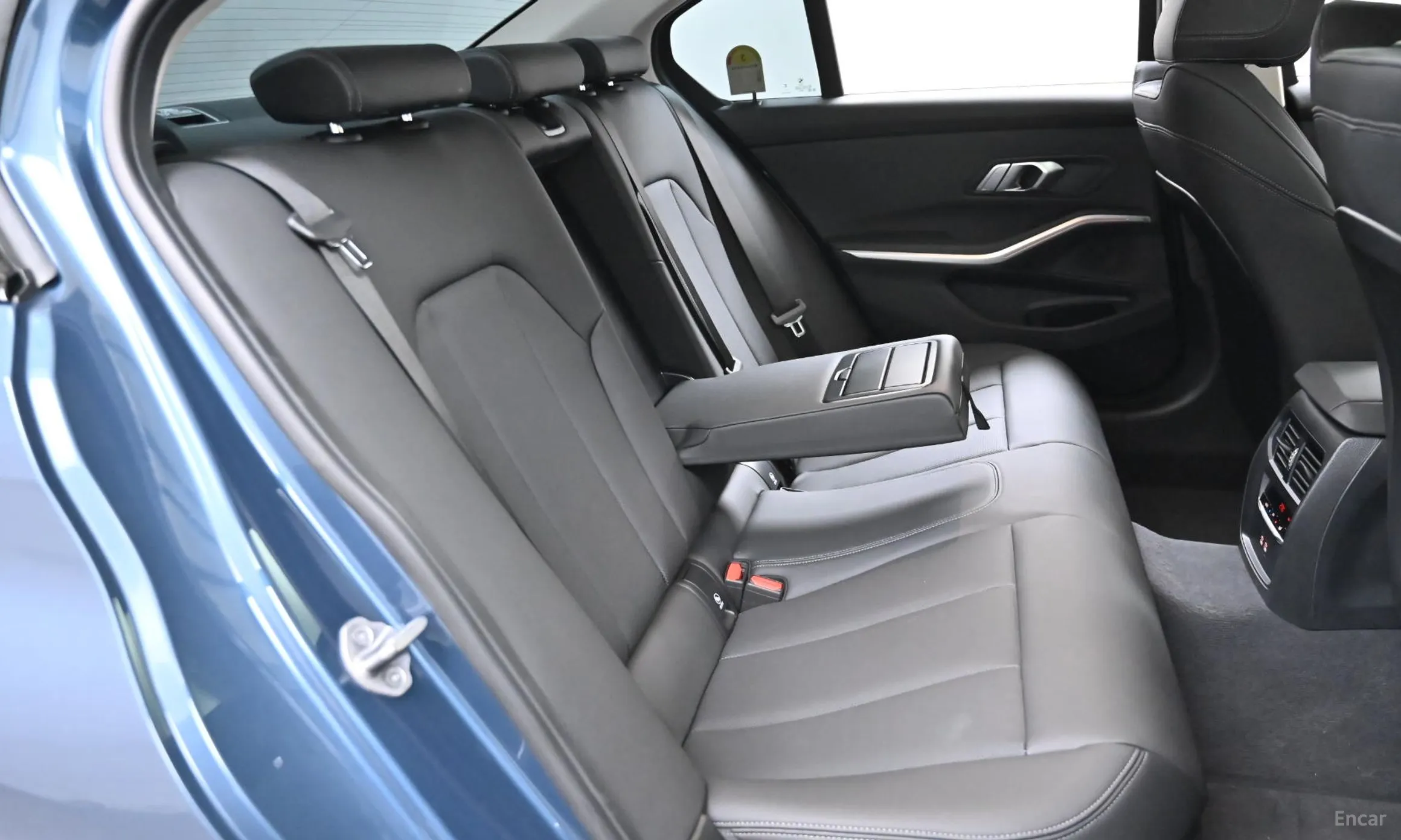 BMW 3 Series (G20) превью 12