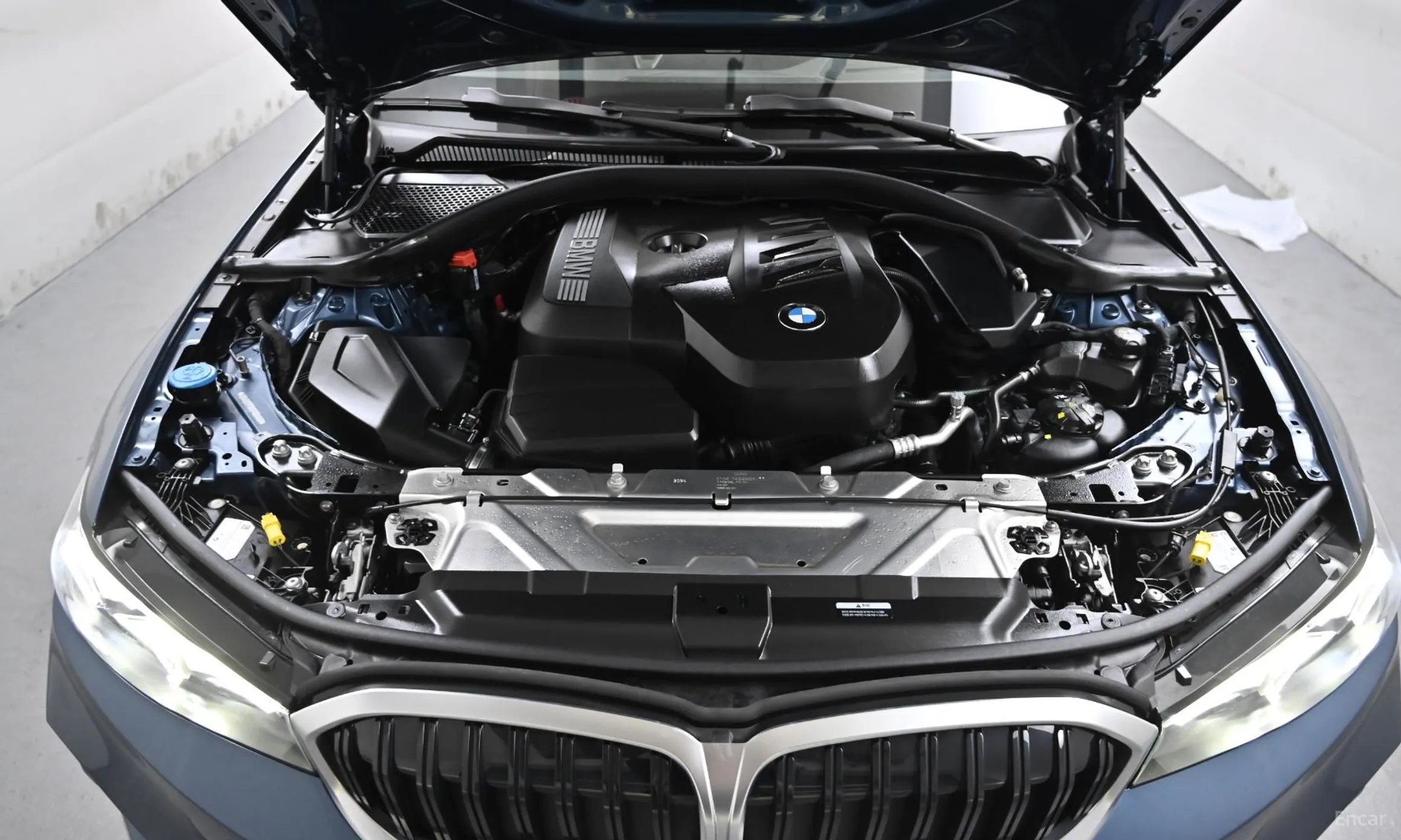 BMW 3 Series (G20) превью 8