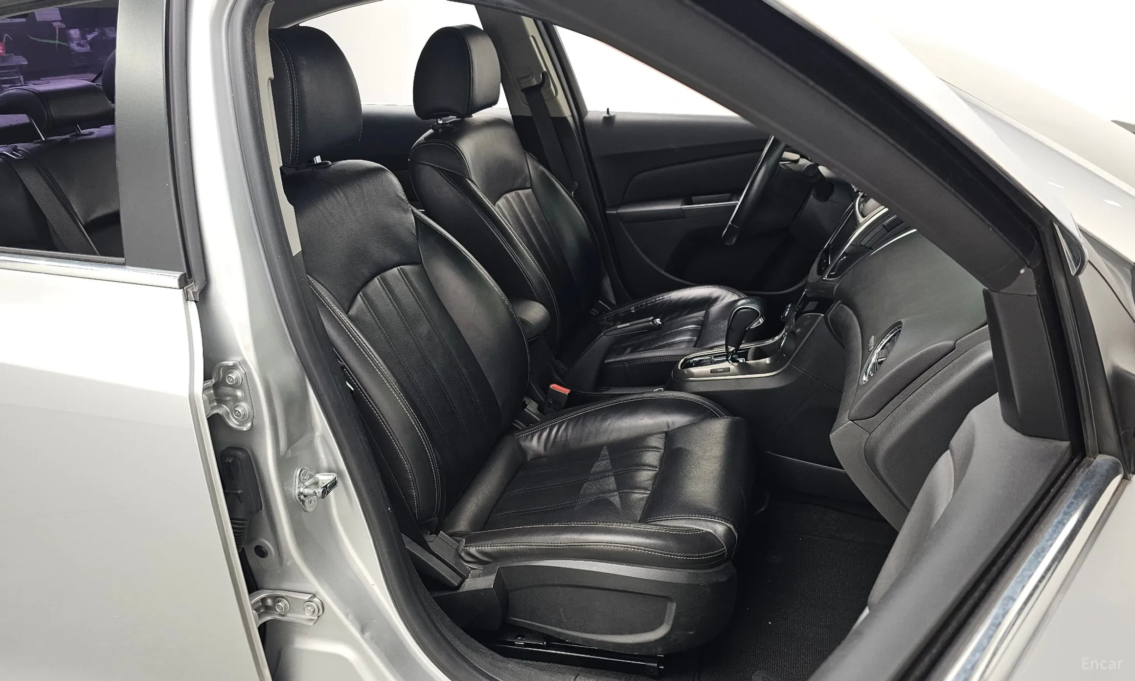 Chevrolet (GM Daewoo) Cruze превью 11