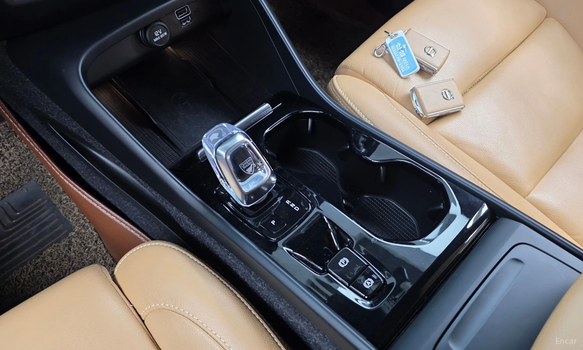 Volvo XC40 превью 9