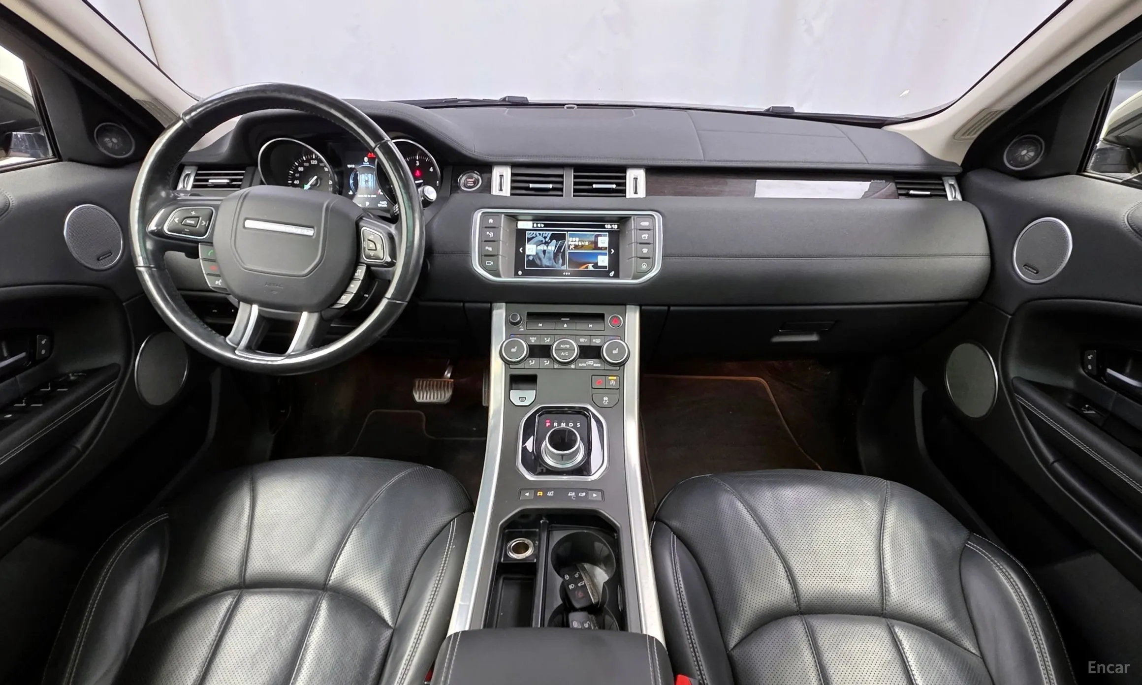 Land Rover Range Rover Evoque превью 7