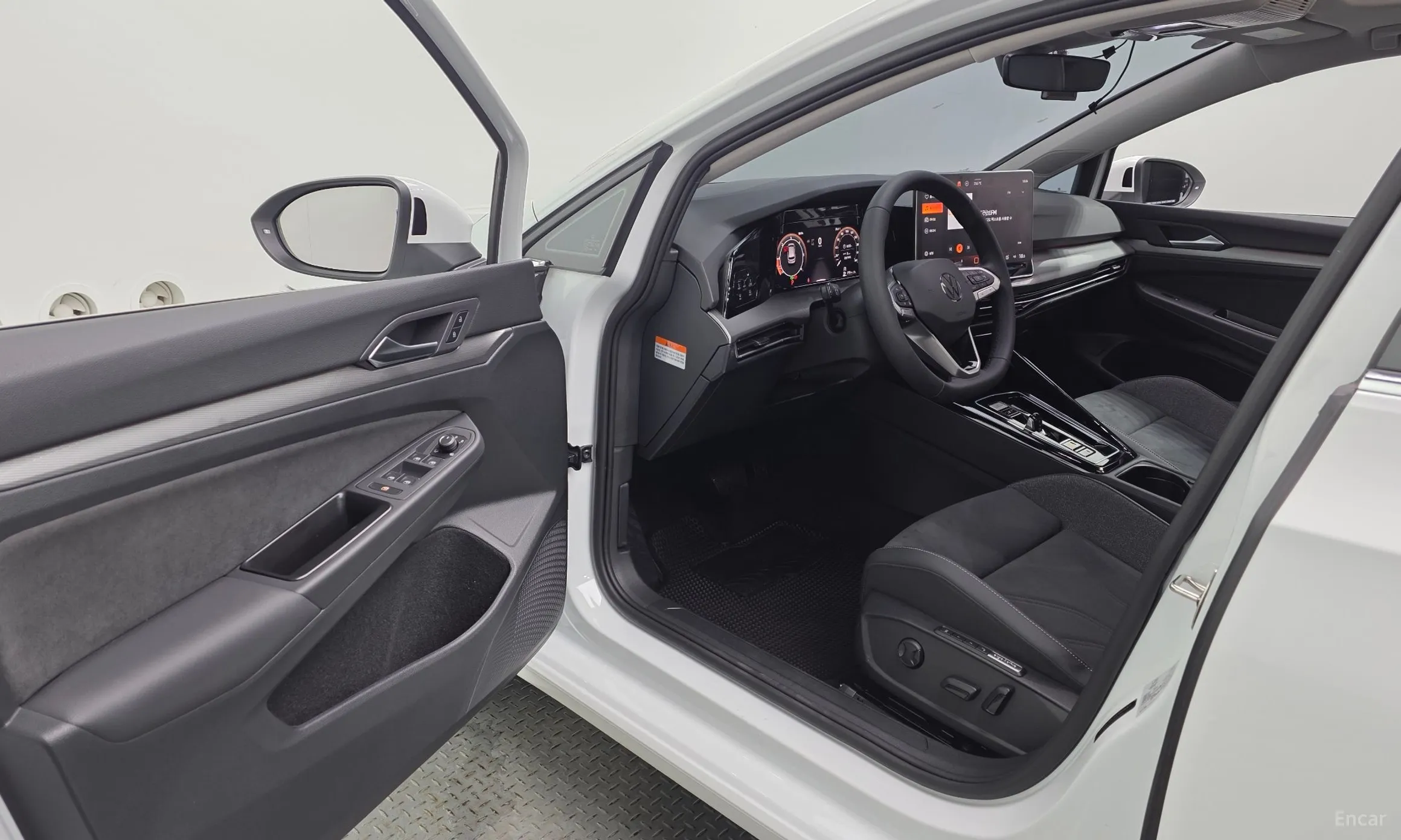 Volkswagen Golf 8th Generation превью 10