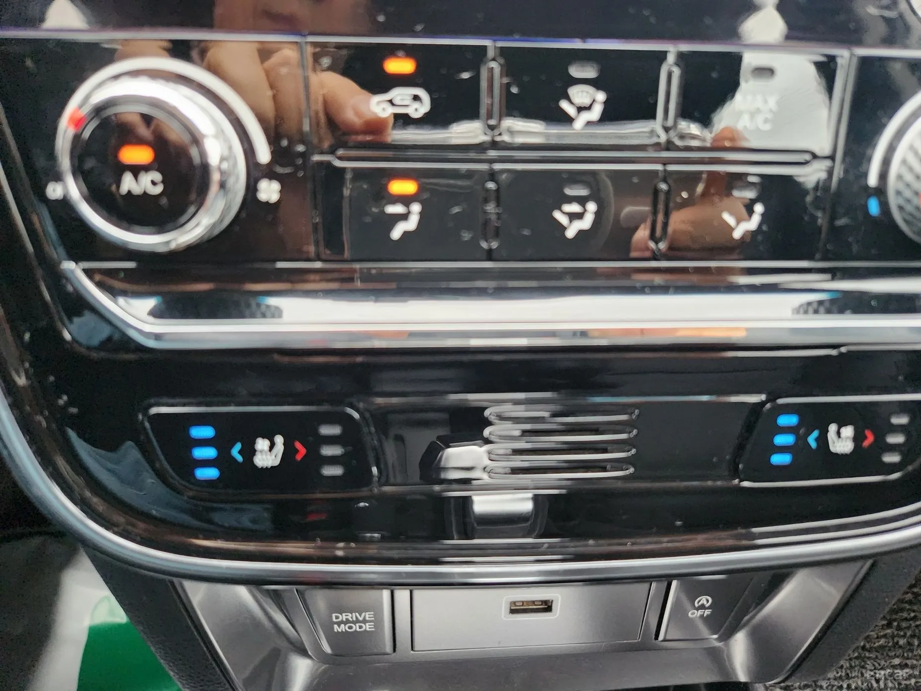 KG Mobility (SsangYong) Berry New Tivoli превью 18