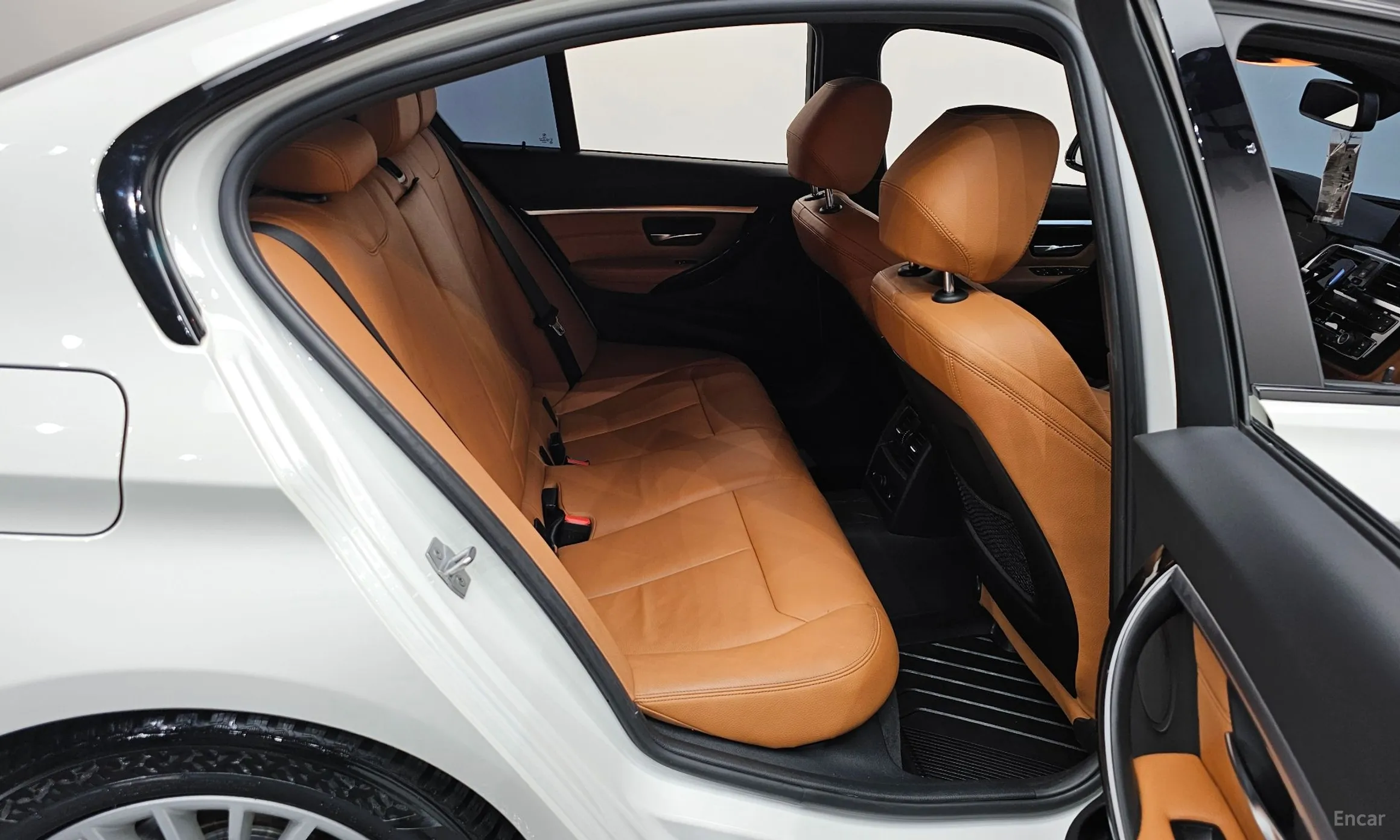 BMW 3 Series (F30) превью 11