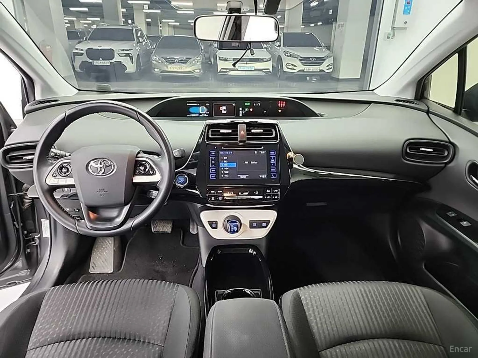 Toyota Prius 4th Generation превью 7