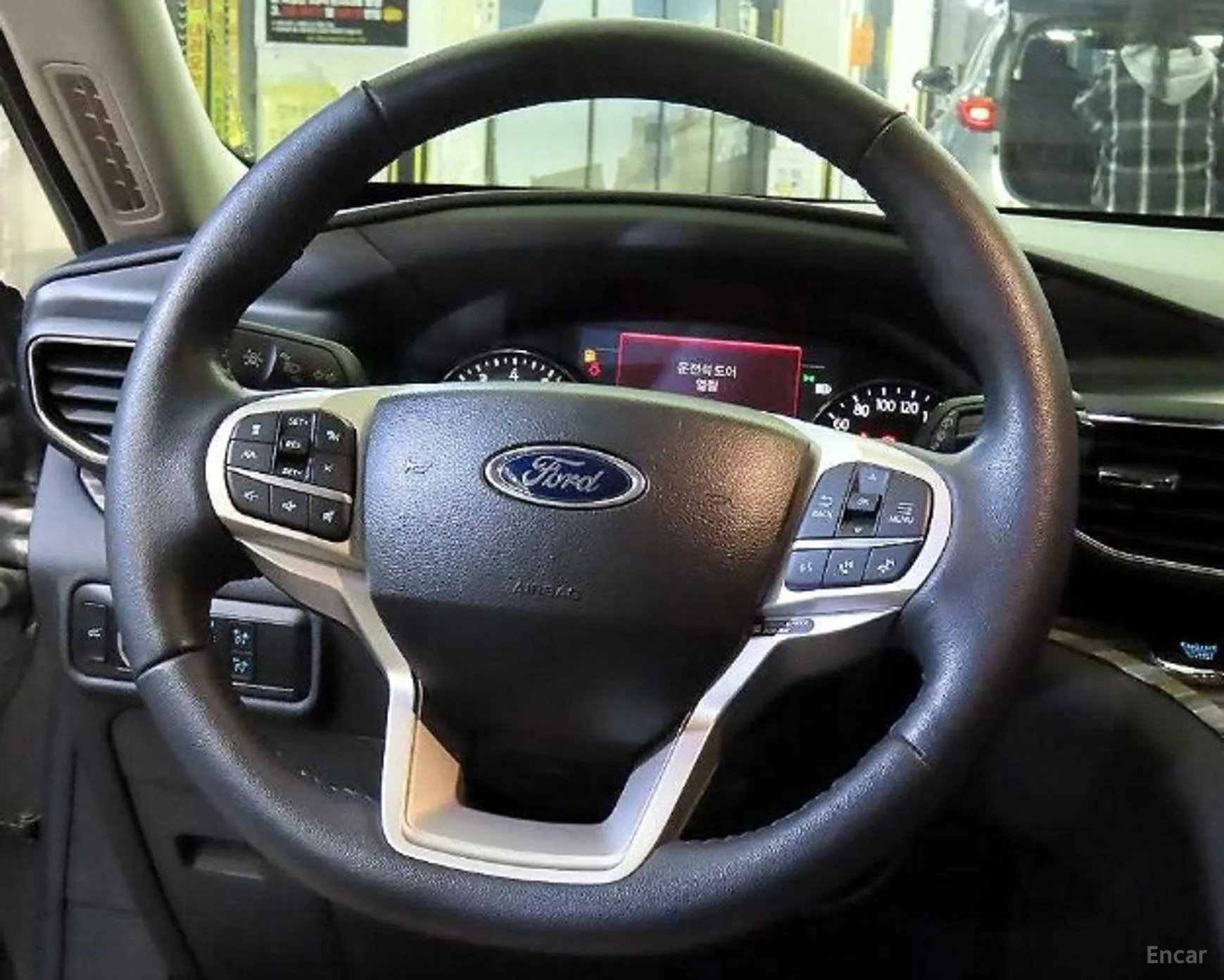 Ford Explorer 6th Generation превью 10
