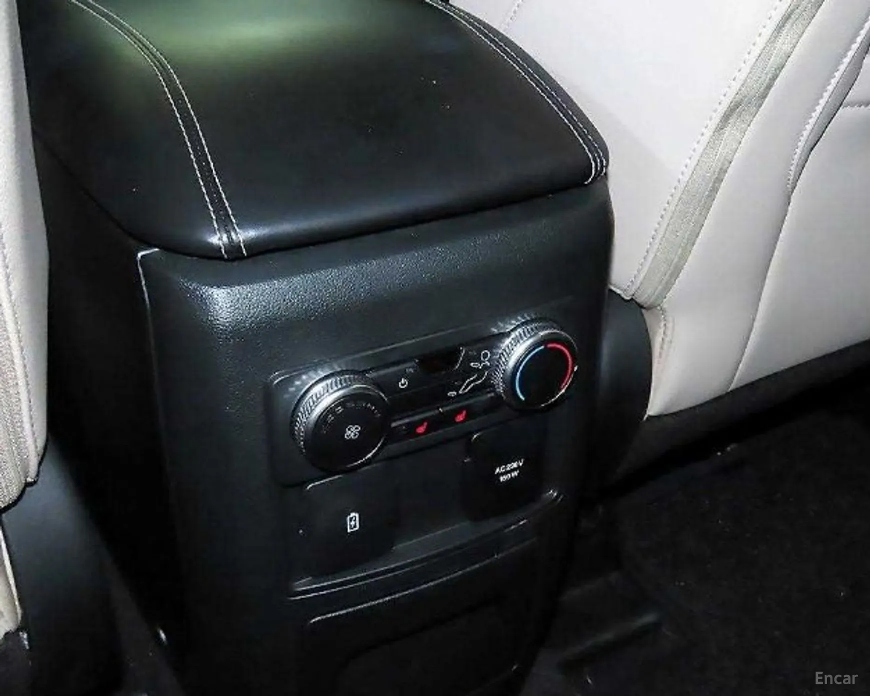 Ford Explorer 6th Generation превью 16