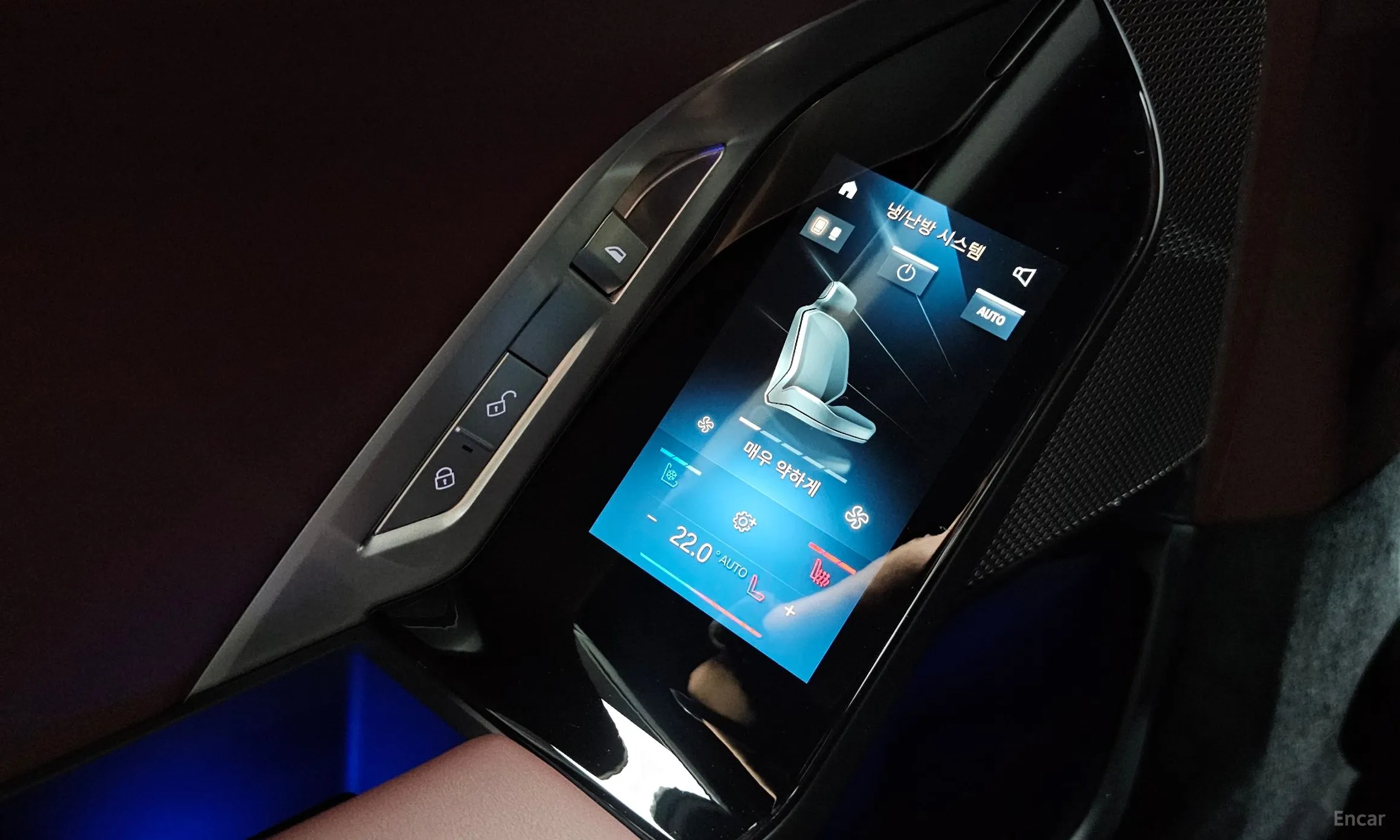 BMW 7 Series (G70) превью 20