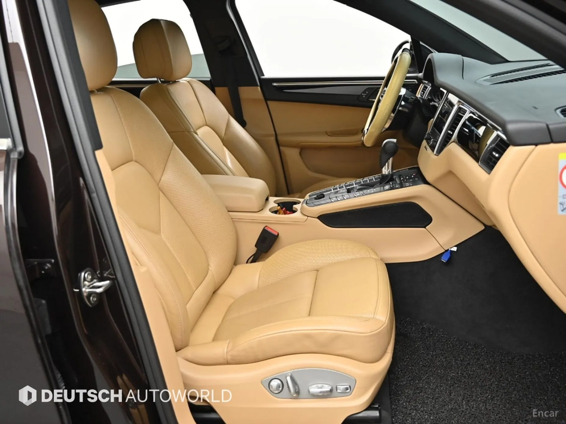 Porsche Macan превью 10