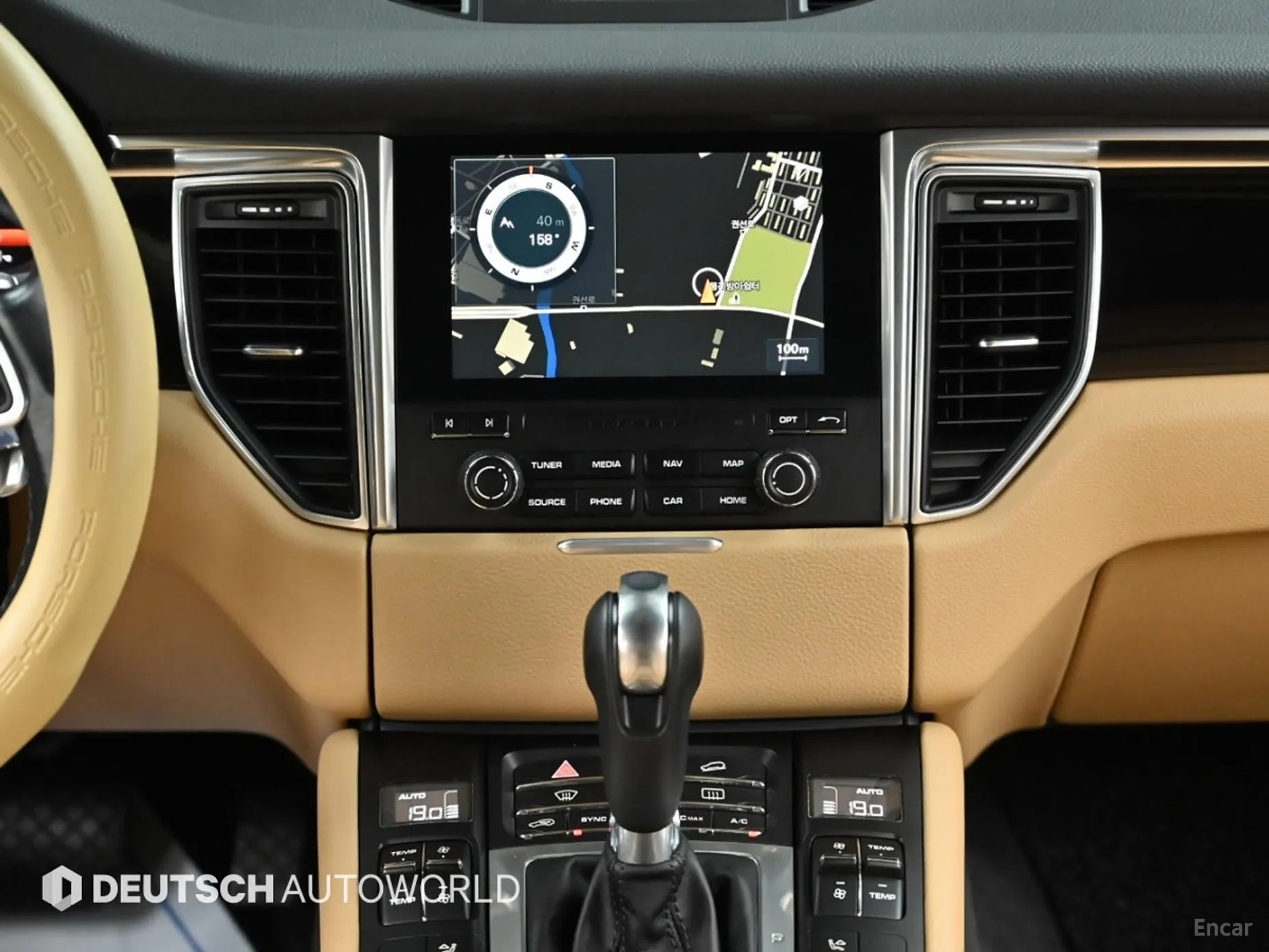 Porsche Macan превью 14