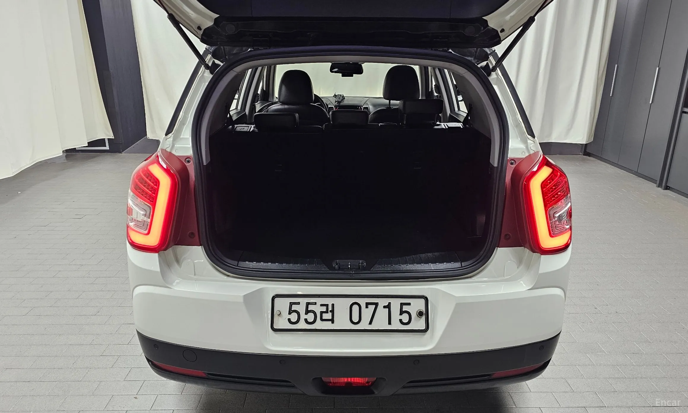 KG Mobility (SsangYong) Tivoli Air превью 20