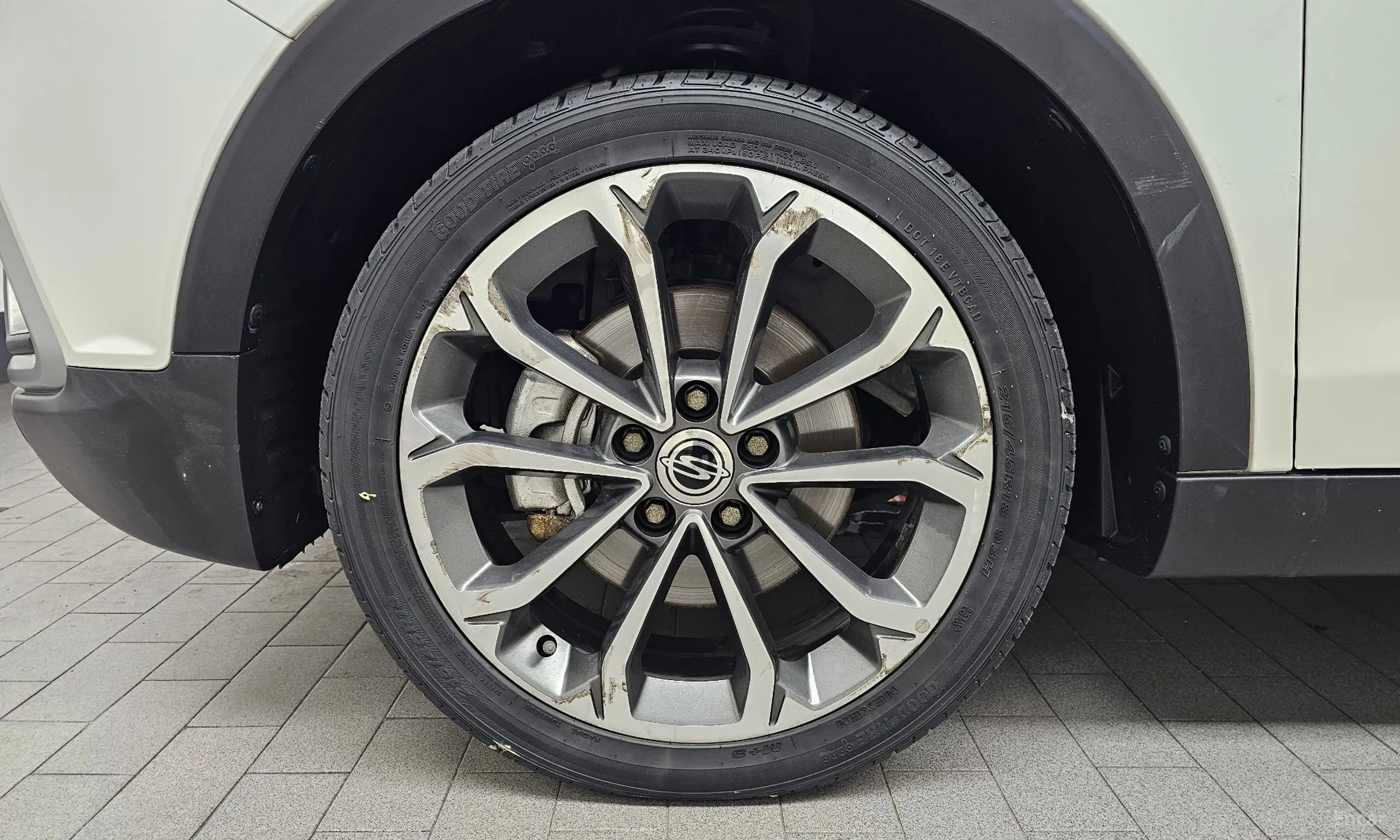 KG Mobility (SsangYong) Tivoli Air превью 5