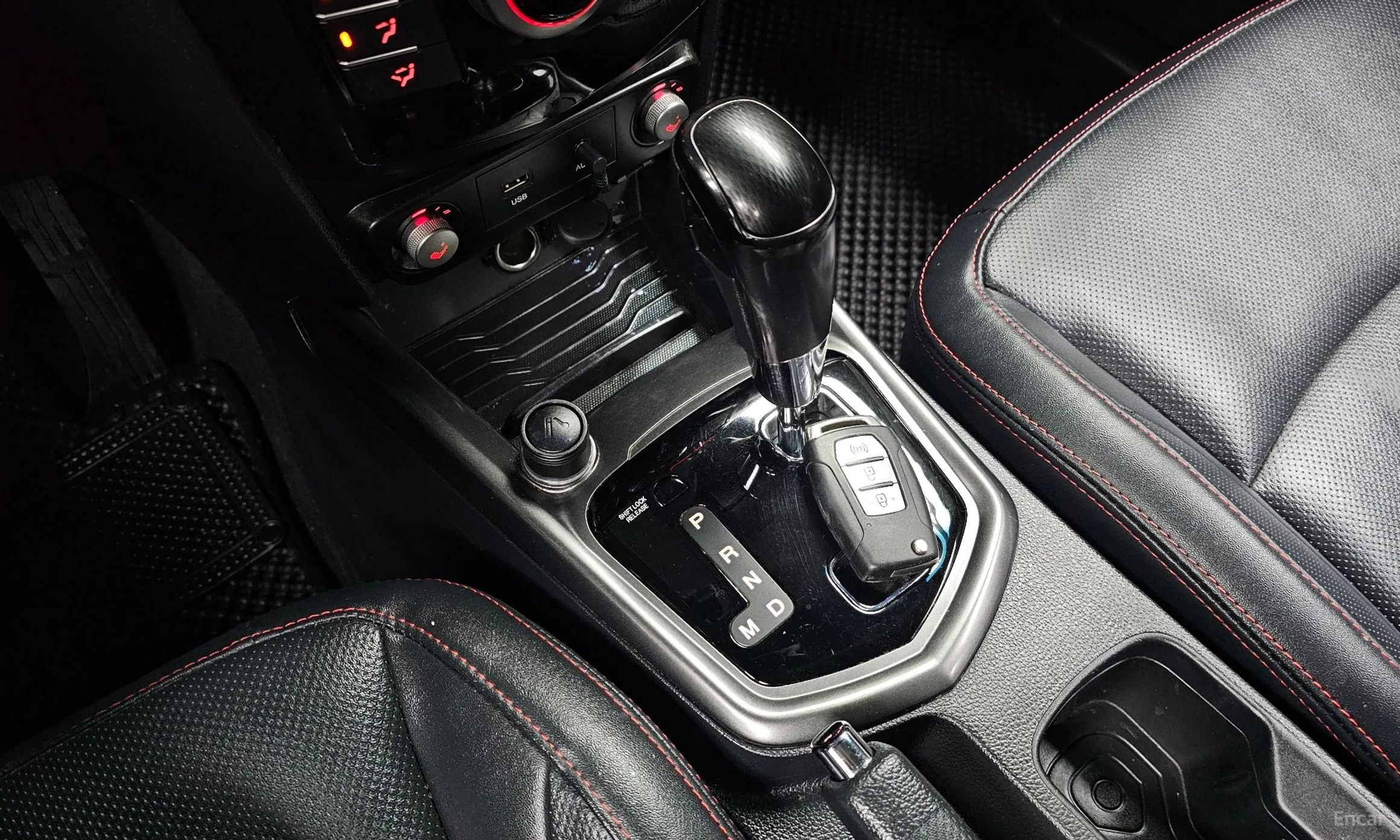 KG Mobility (SsangYong) Tivoli Air превью 9