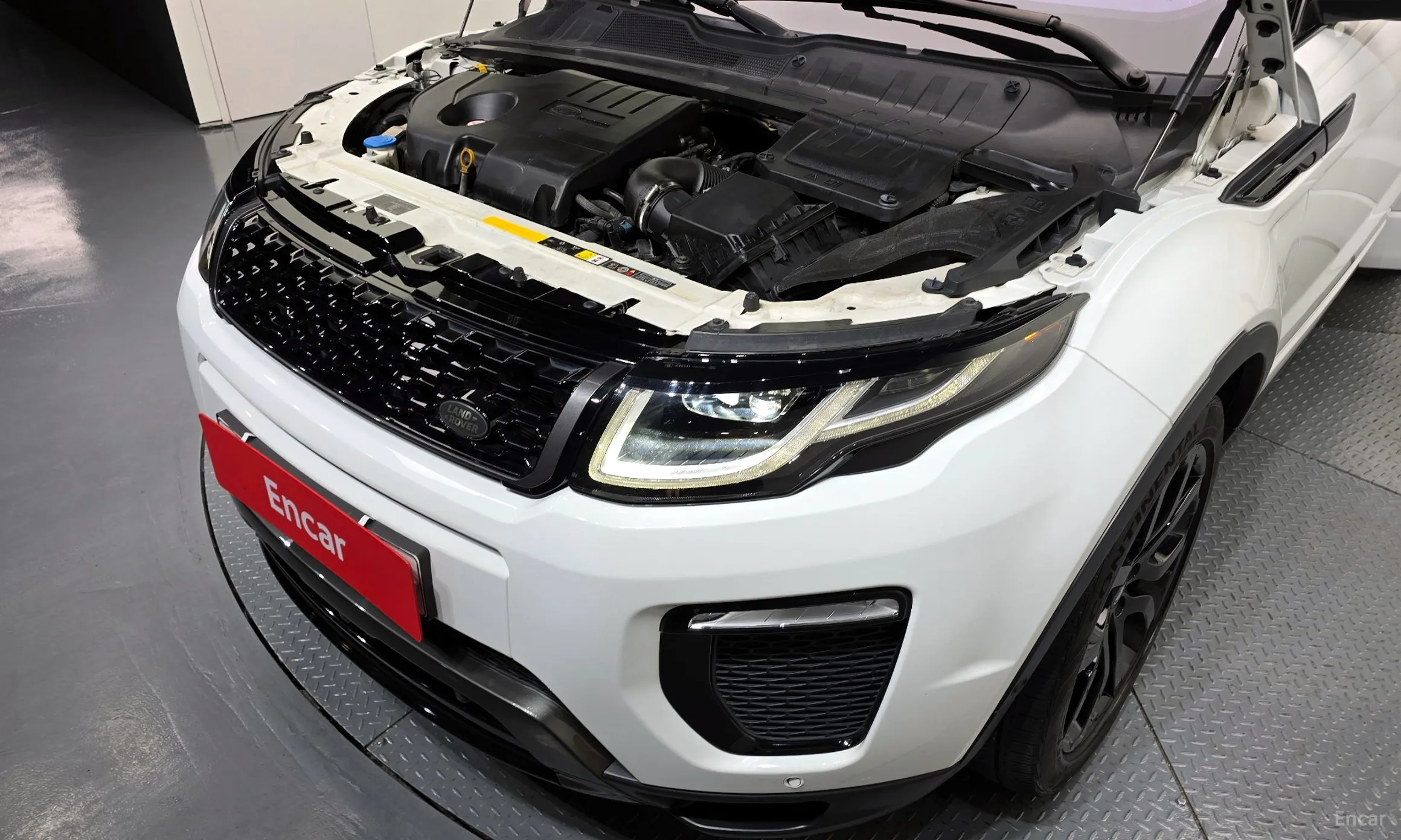 Land Rover Range Rover Evoque превью 6