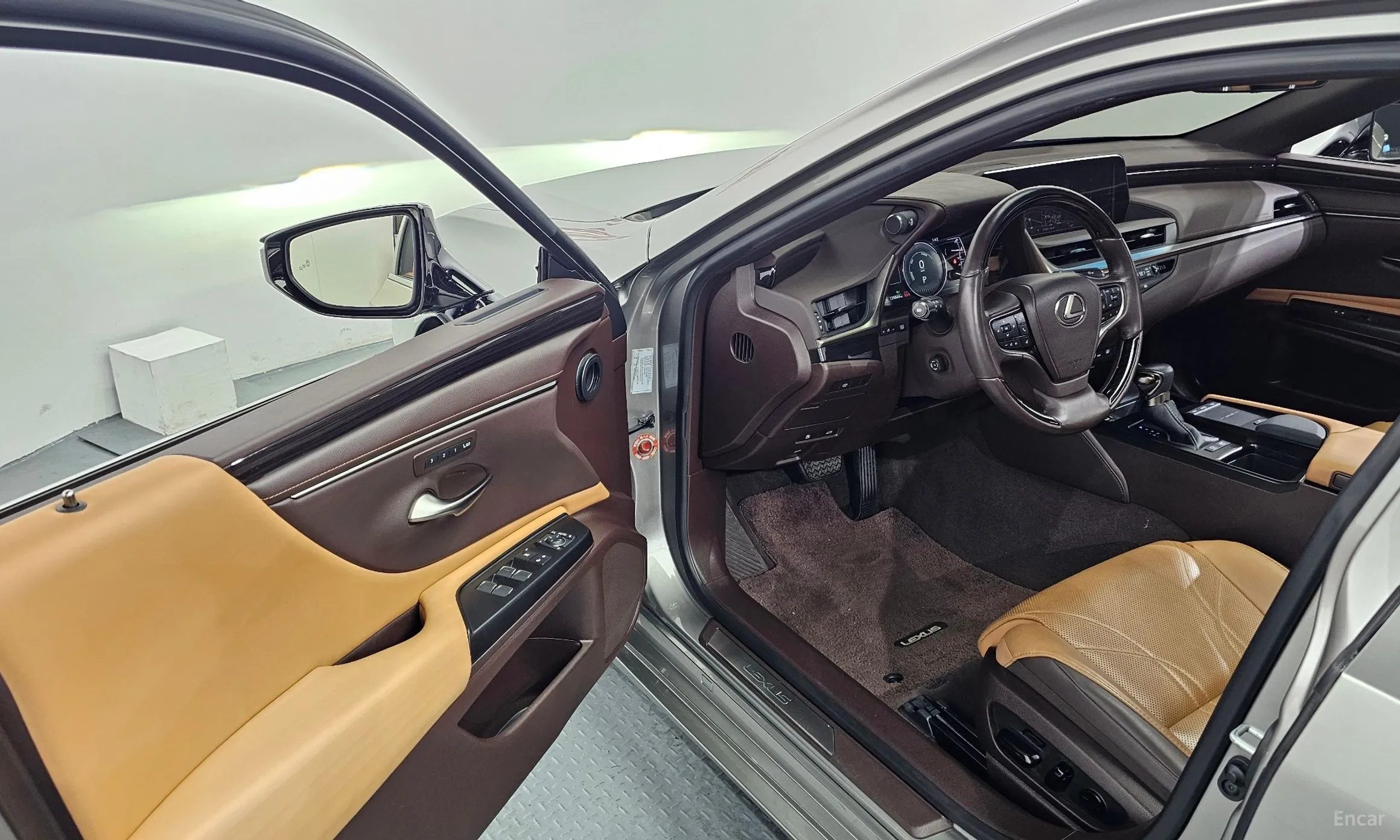 Lexus ES300h 7th Generation превью 10