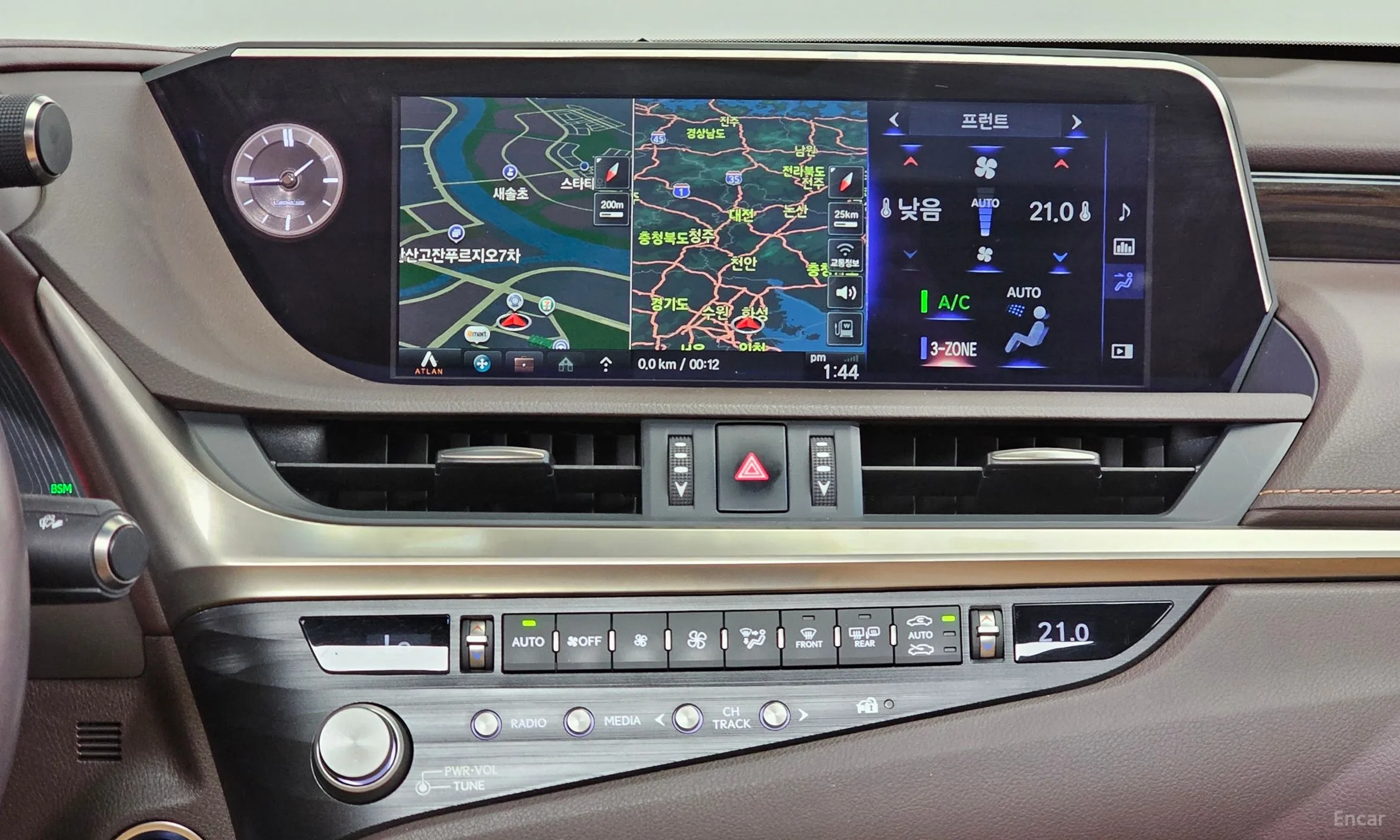 Lexus ES300h 7th Generation превью 14