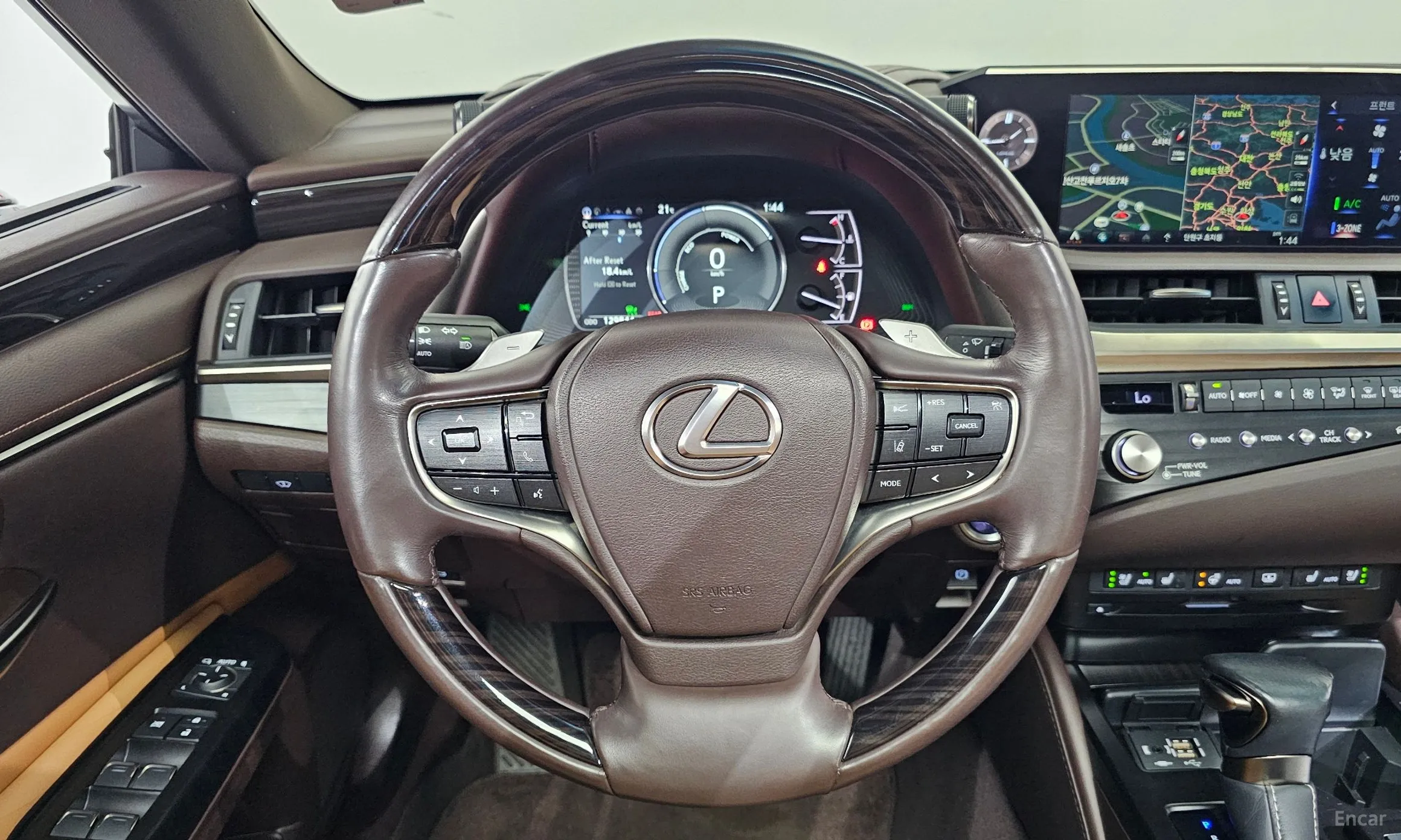 Lexus ES300h 7th Generation превью 15
