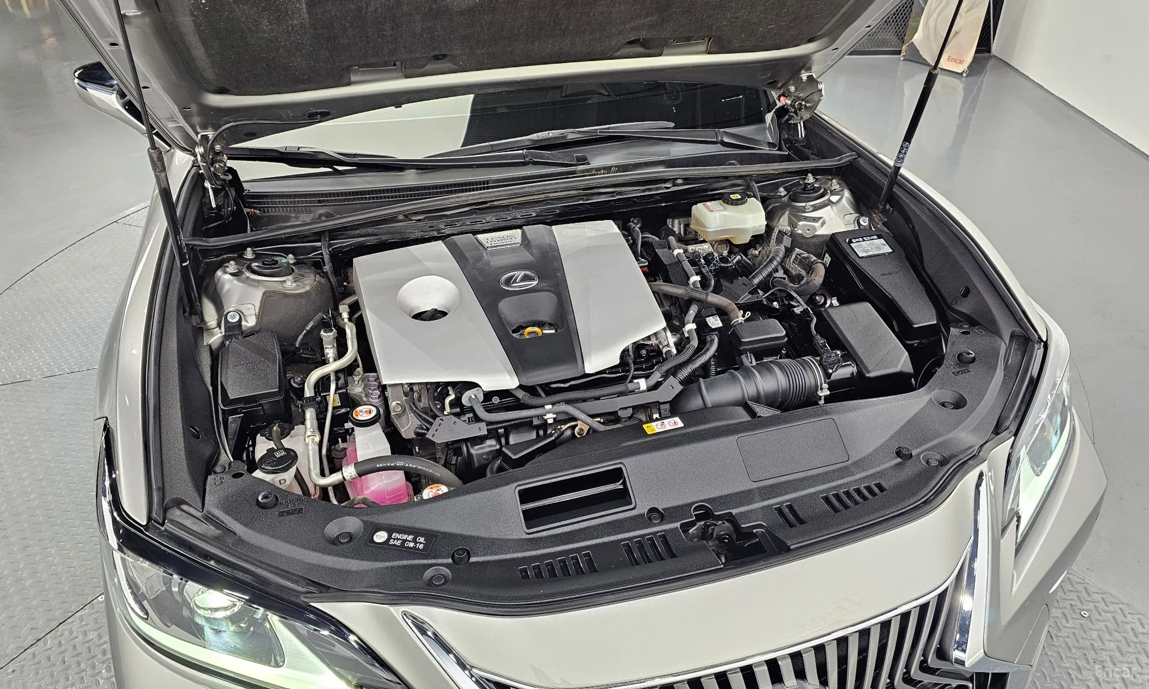 Lexus ES300h 7th Generation превью 6
