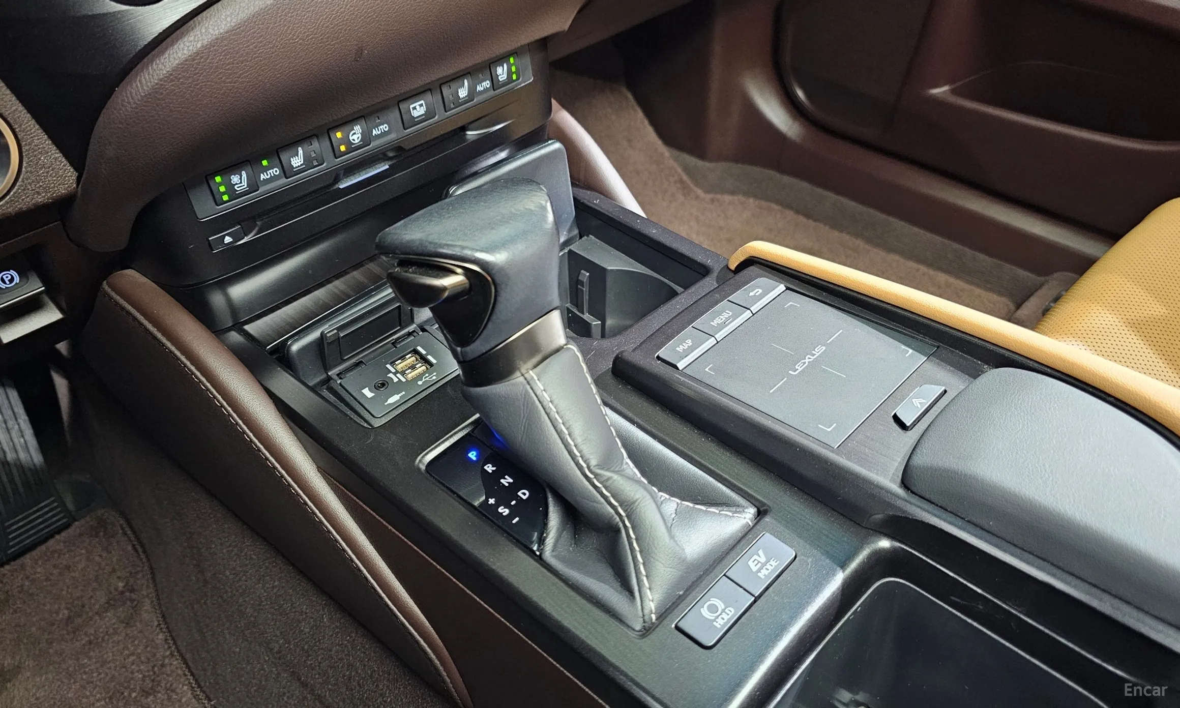 Lexus ES300h 7th Generation превью 9