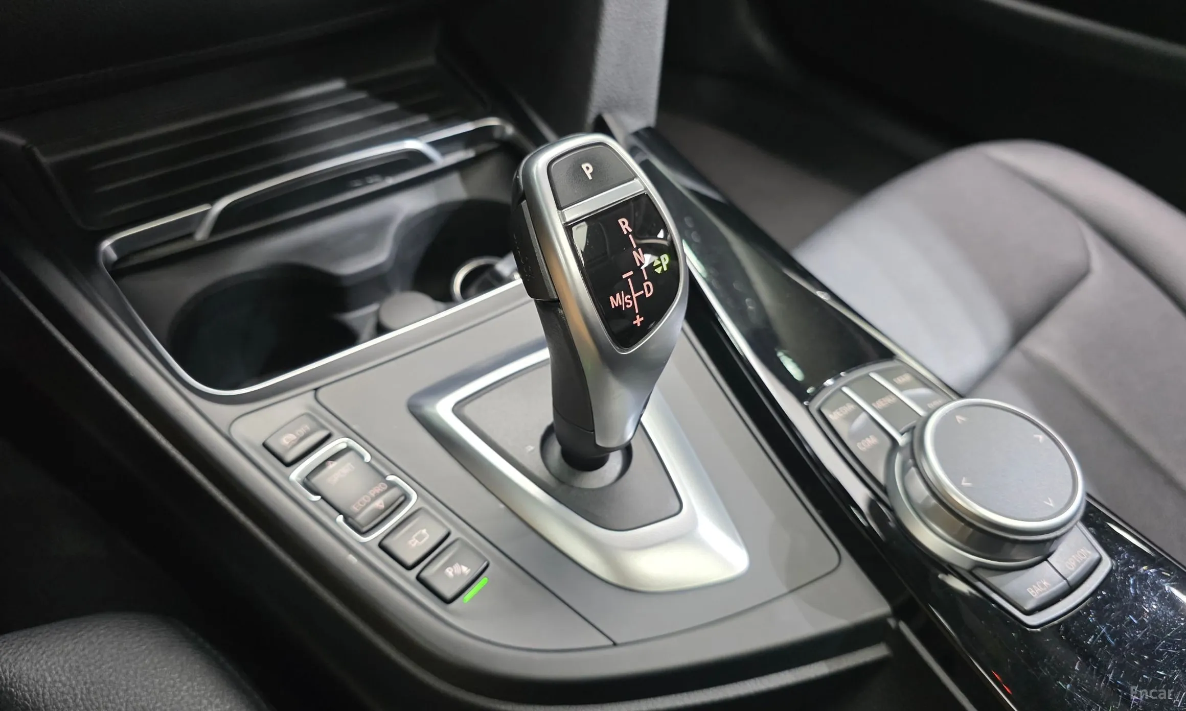 BMW Series 4 (F32) превью 9
