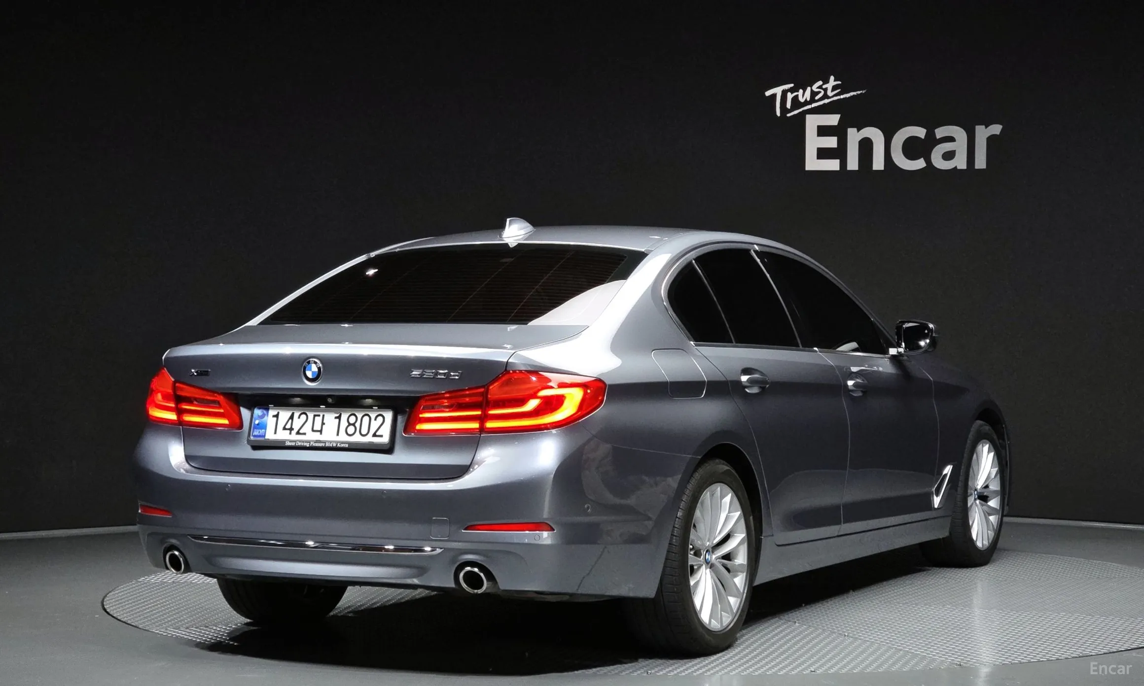 BMW 5 Series (G30)