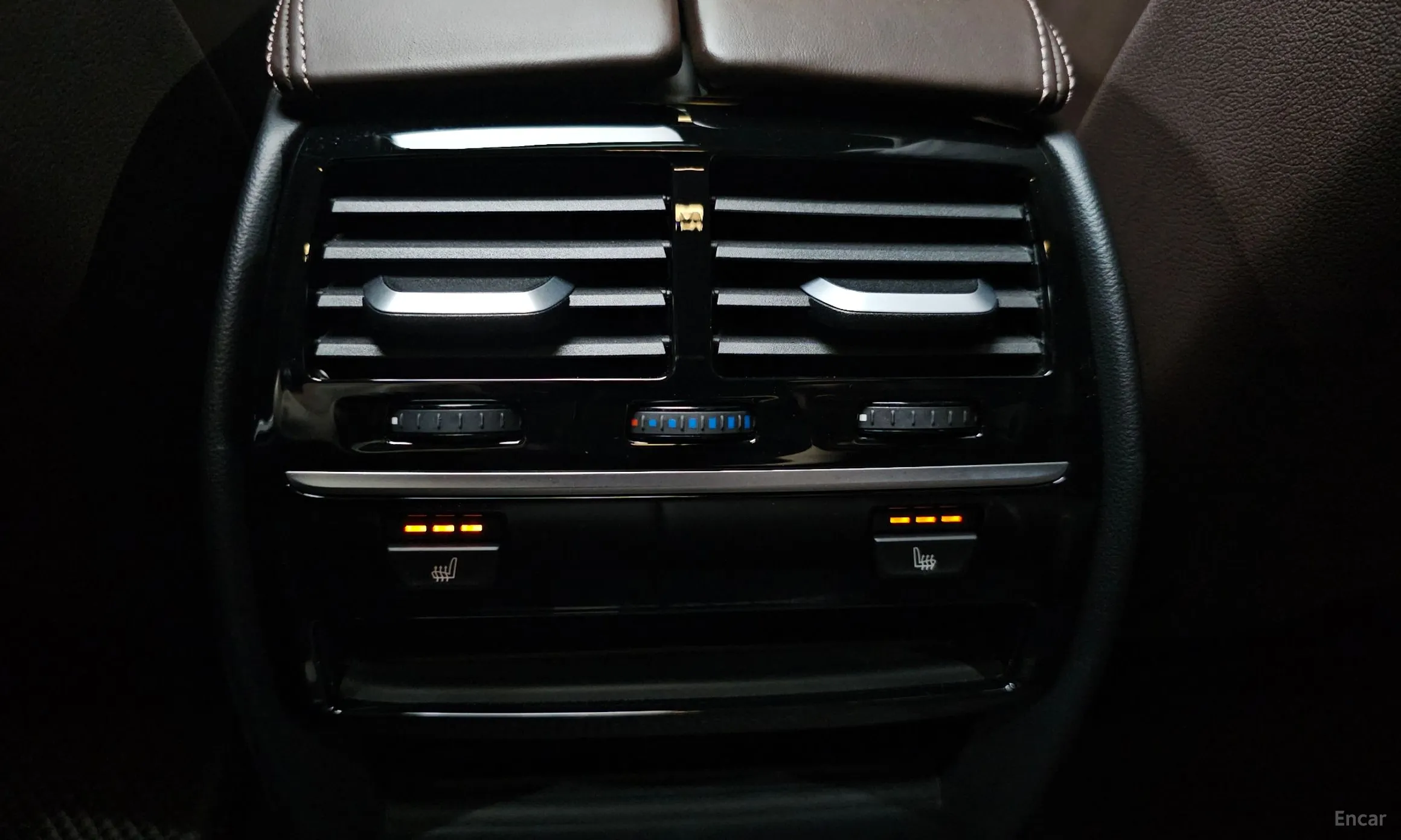 BMW 5 Series (G30) превью 17