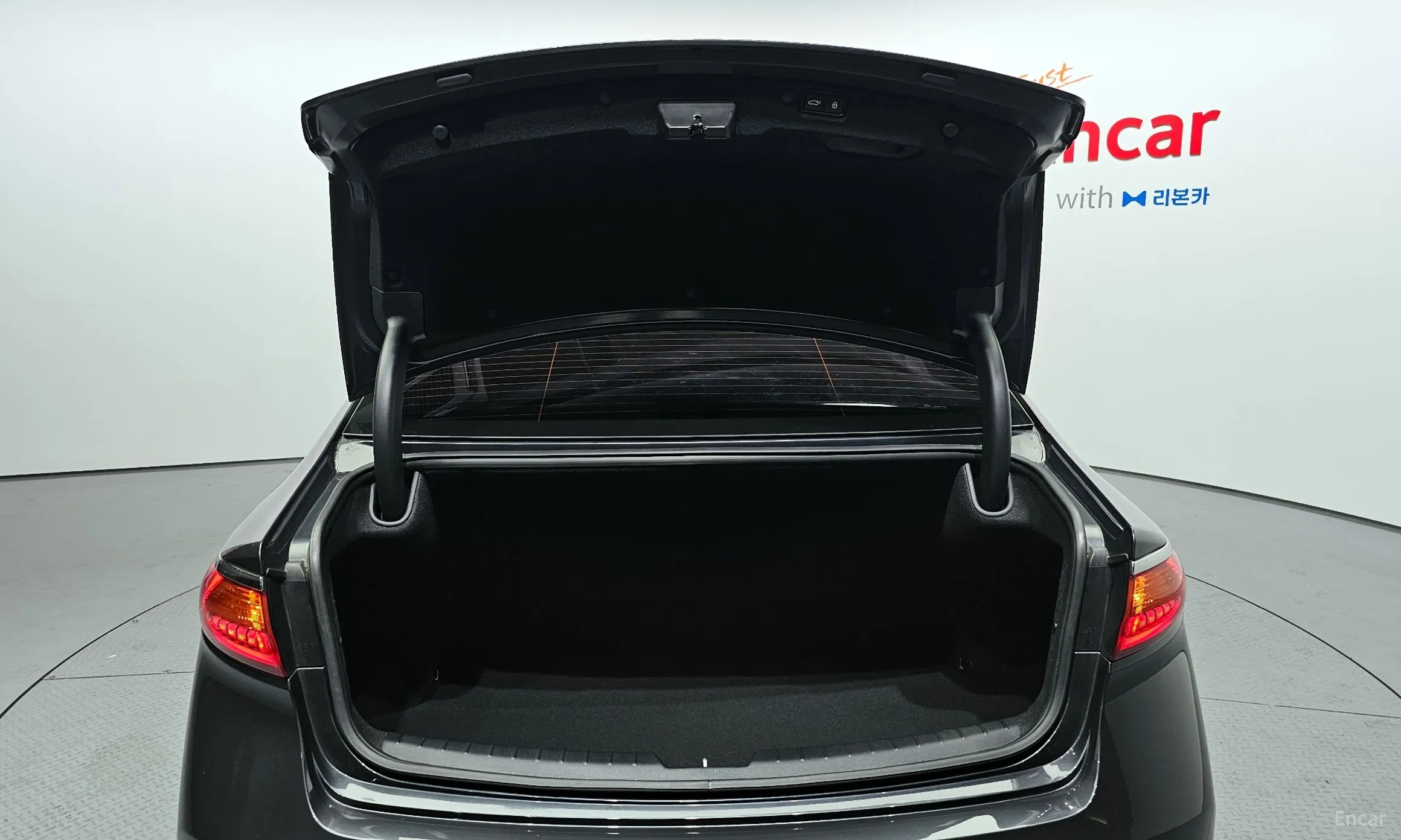 Kia K7 превью 20