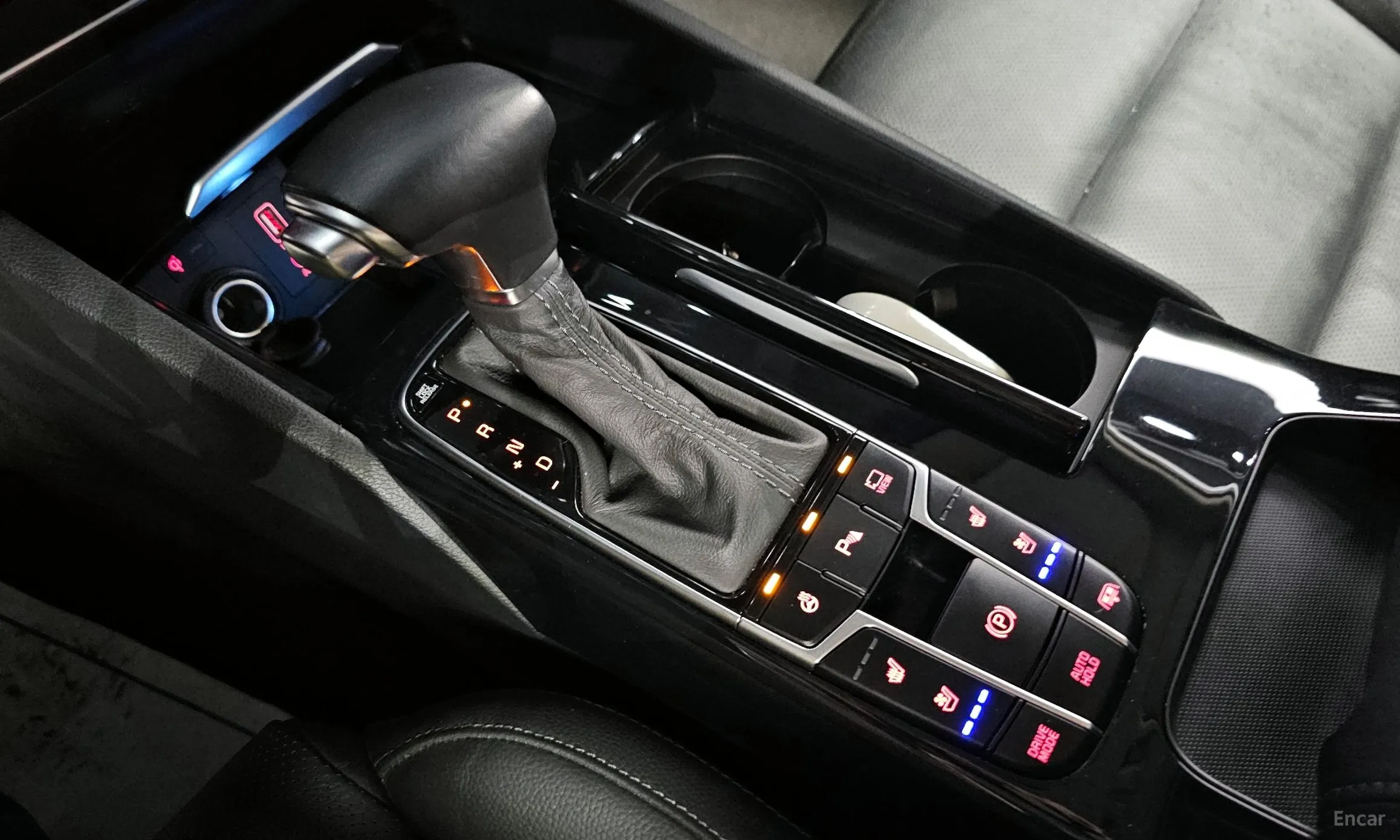 Kia K7 превью 9