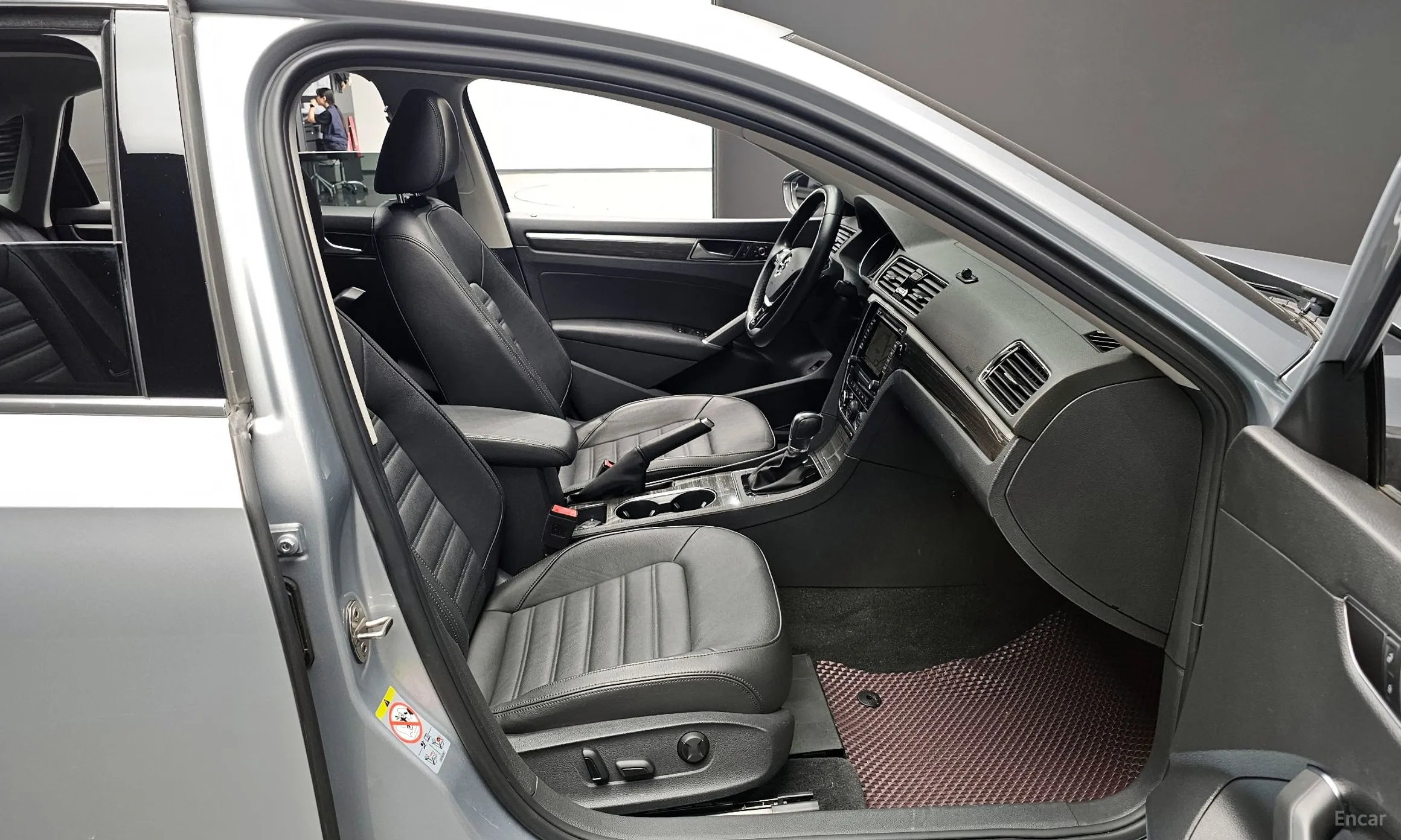 Volkswagen The New Passat превью 10