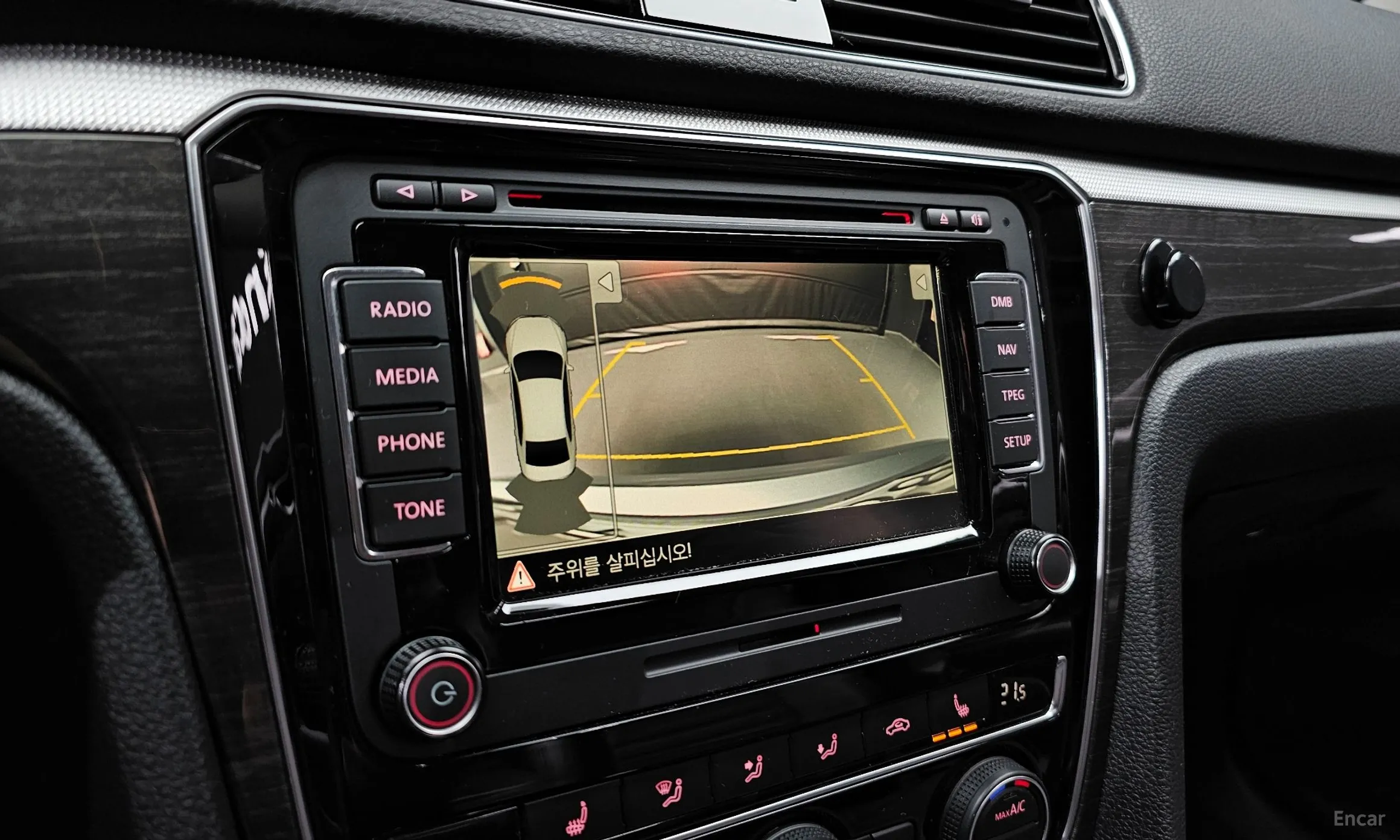Volkswagen The New Passat превью 15