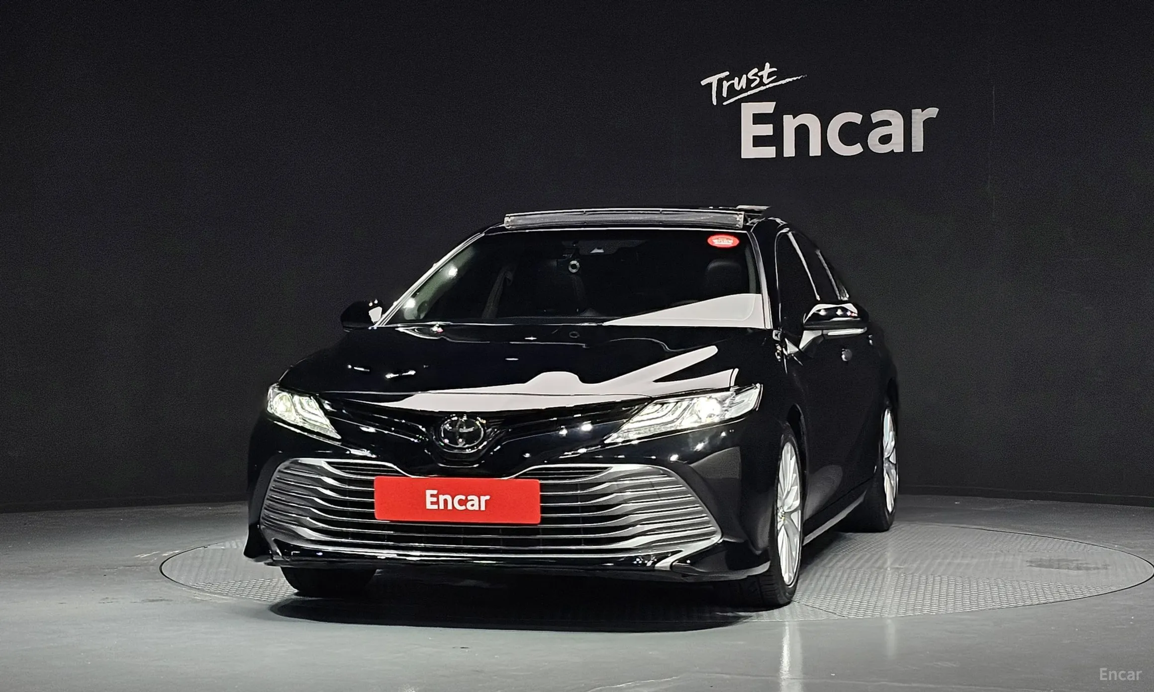 Toyota Camry (XV70) превью 3