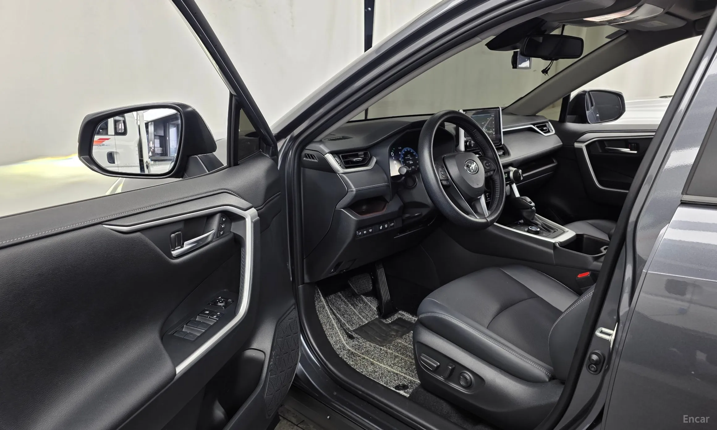Toyota RAV4 5th Generation превью 10
