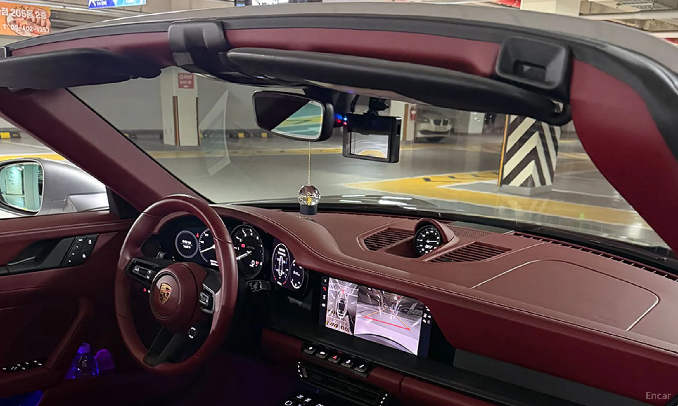 Porsche 911 (992) превью 13