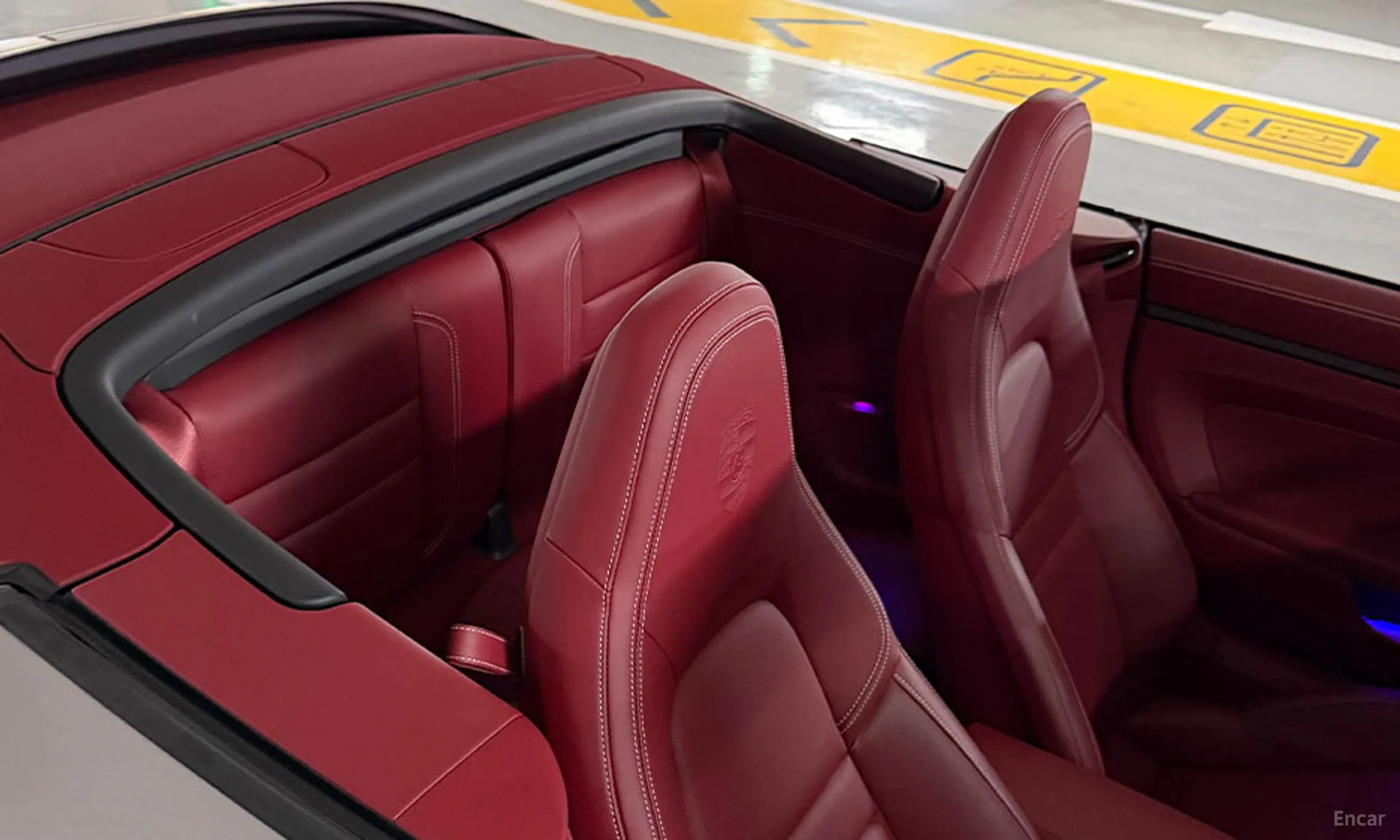 Porsche 911 (992) превью 15