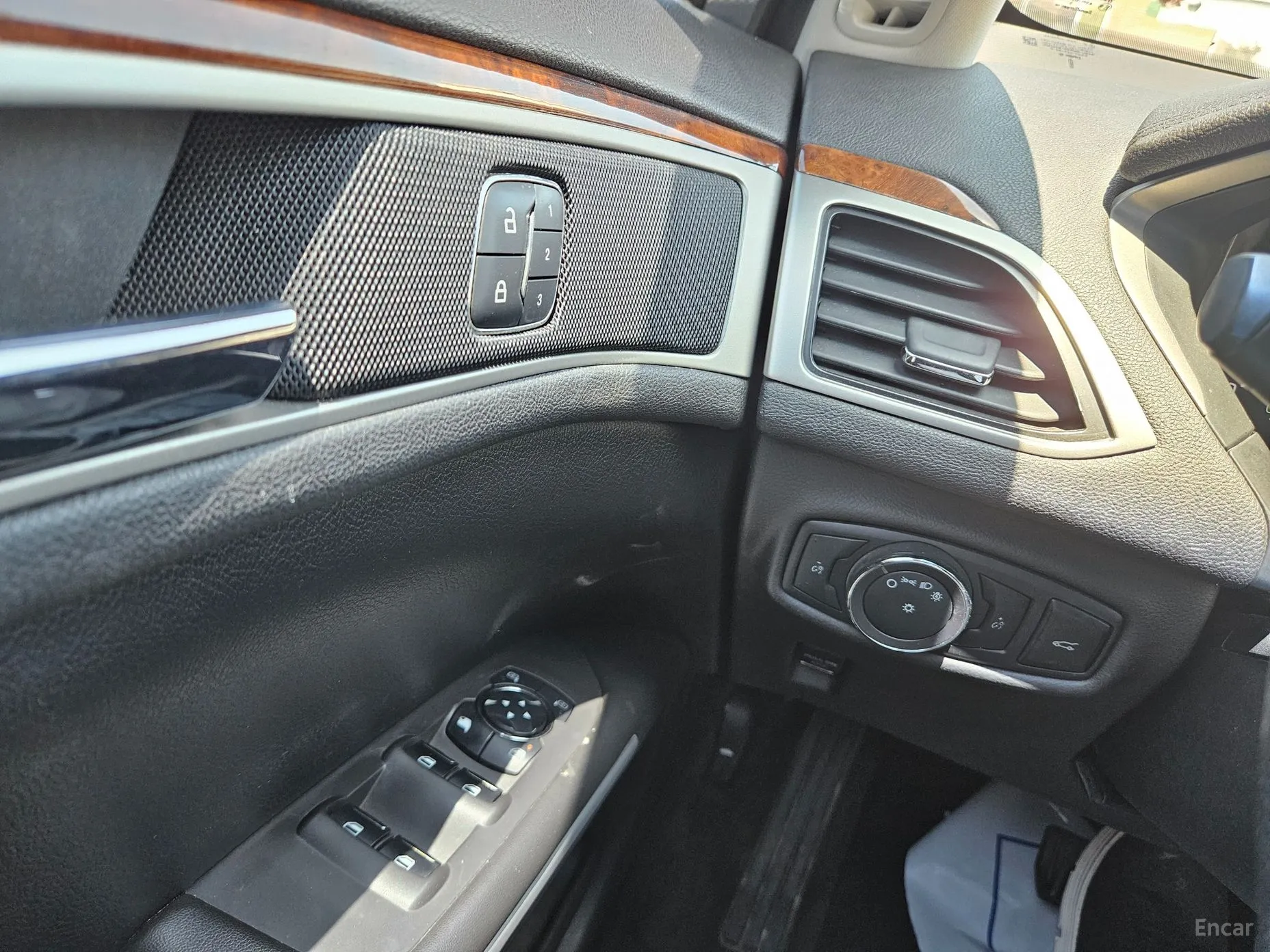 Lincoln New MKZ превью 16