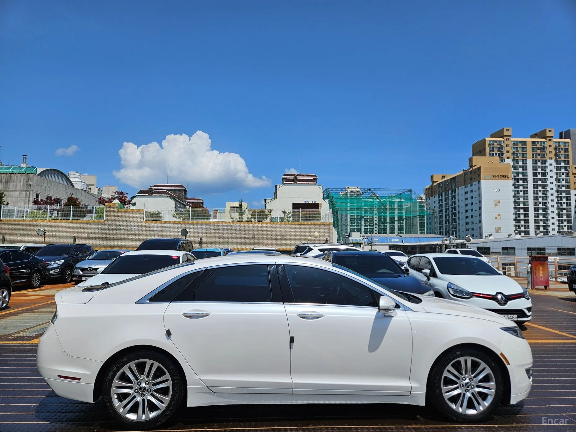 Lincoln New MKZ превью 3