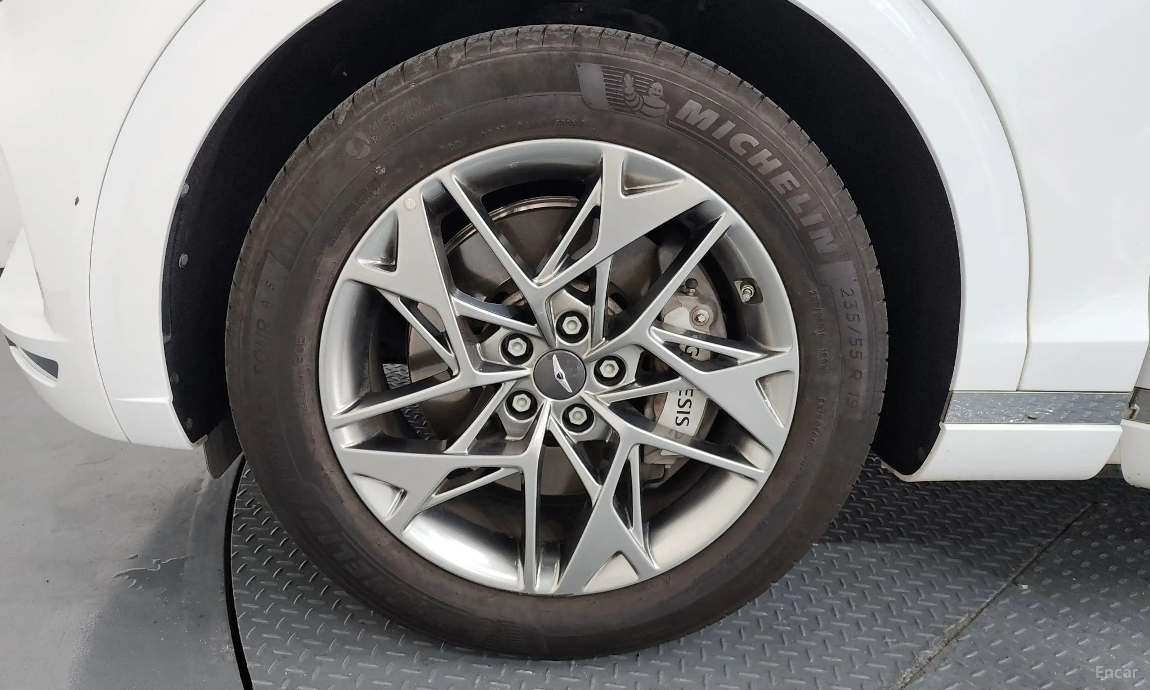 Genesis GV70 превью 5