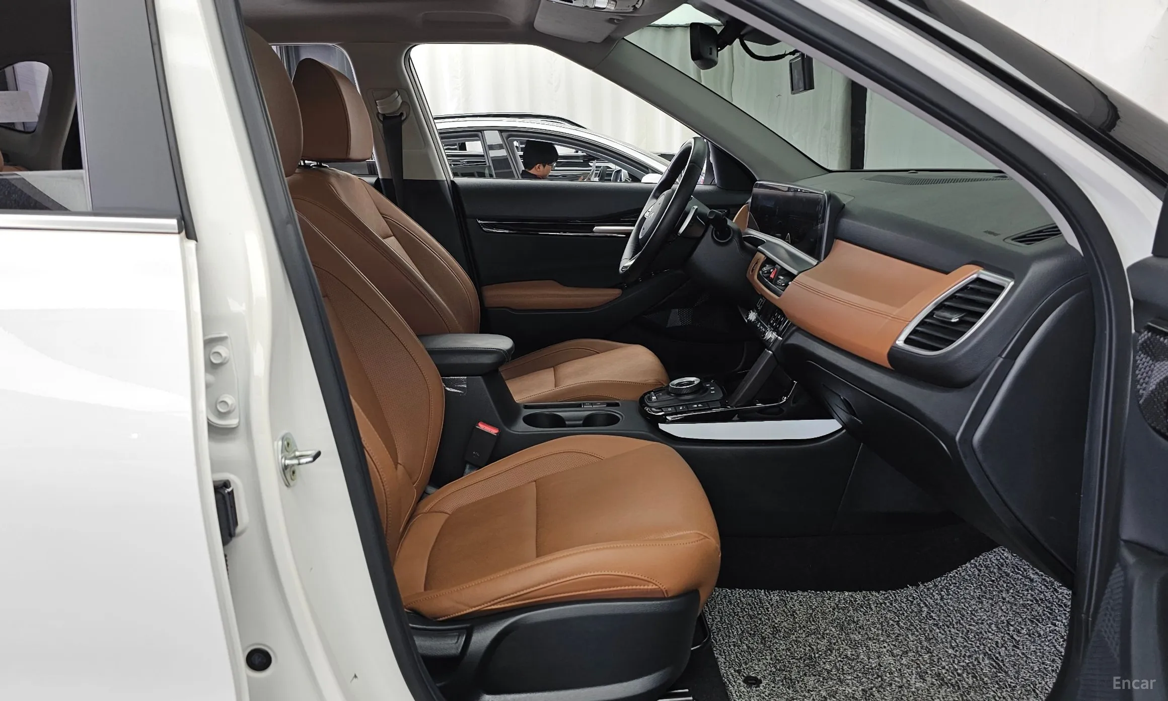Kia Seltos превью 11