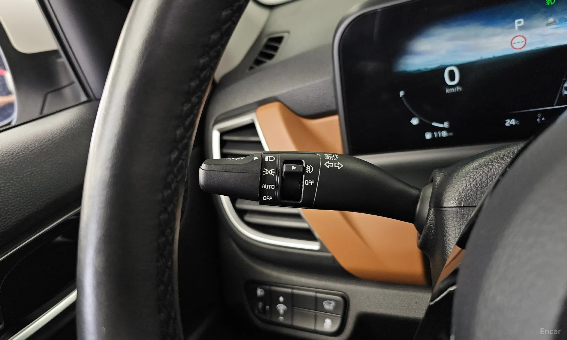 Kia Seltos превью 18
