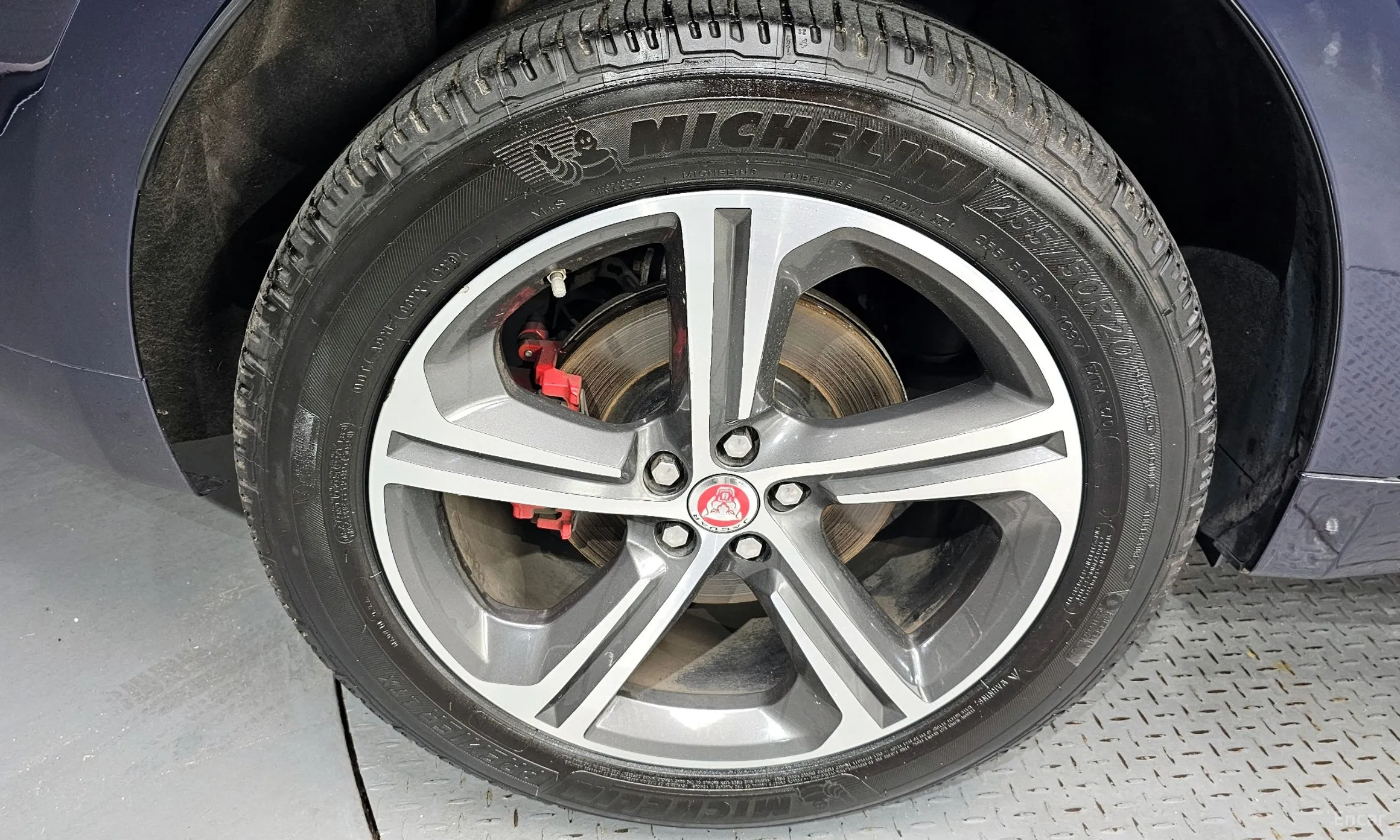 Jaguar F-PACE превью 5
