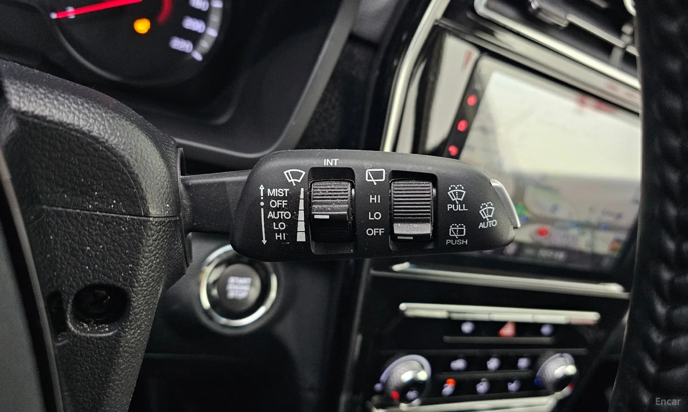KG Mobility (SsangYong) Berry New Tivoli превью 17