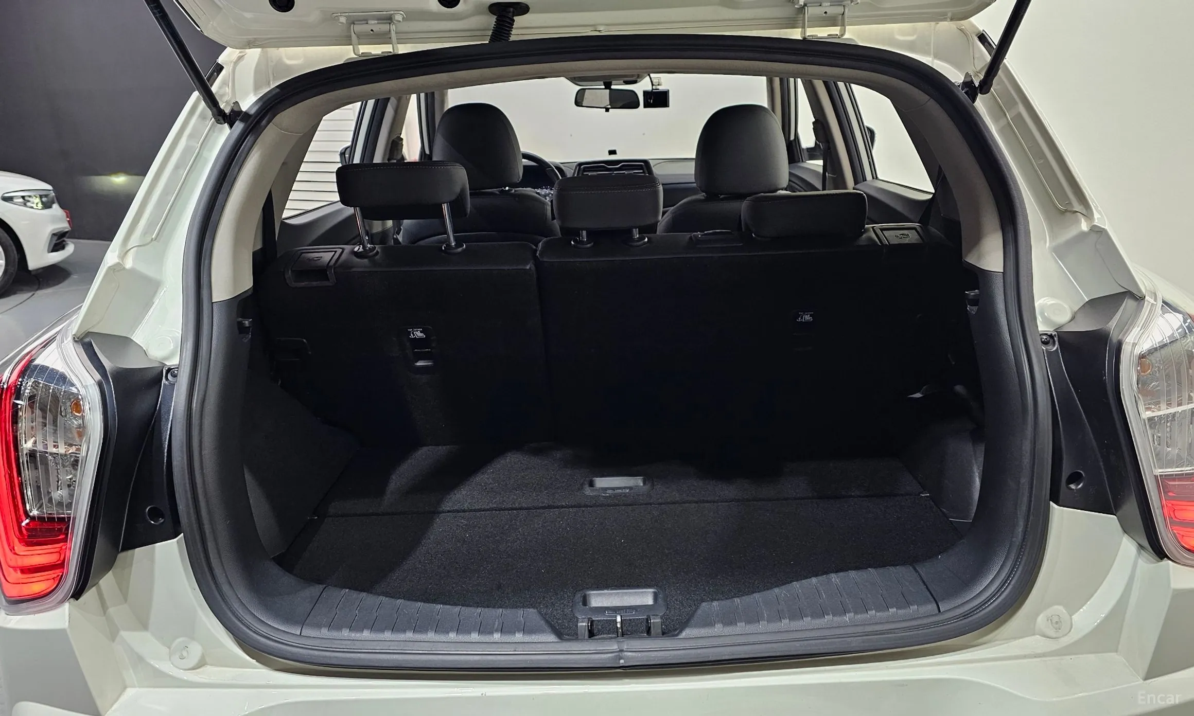 KG Mobility (SsangYong) Berry New Tivoli превью 20