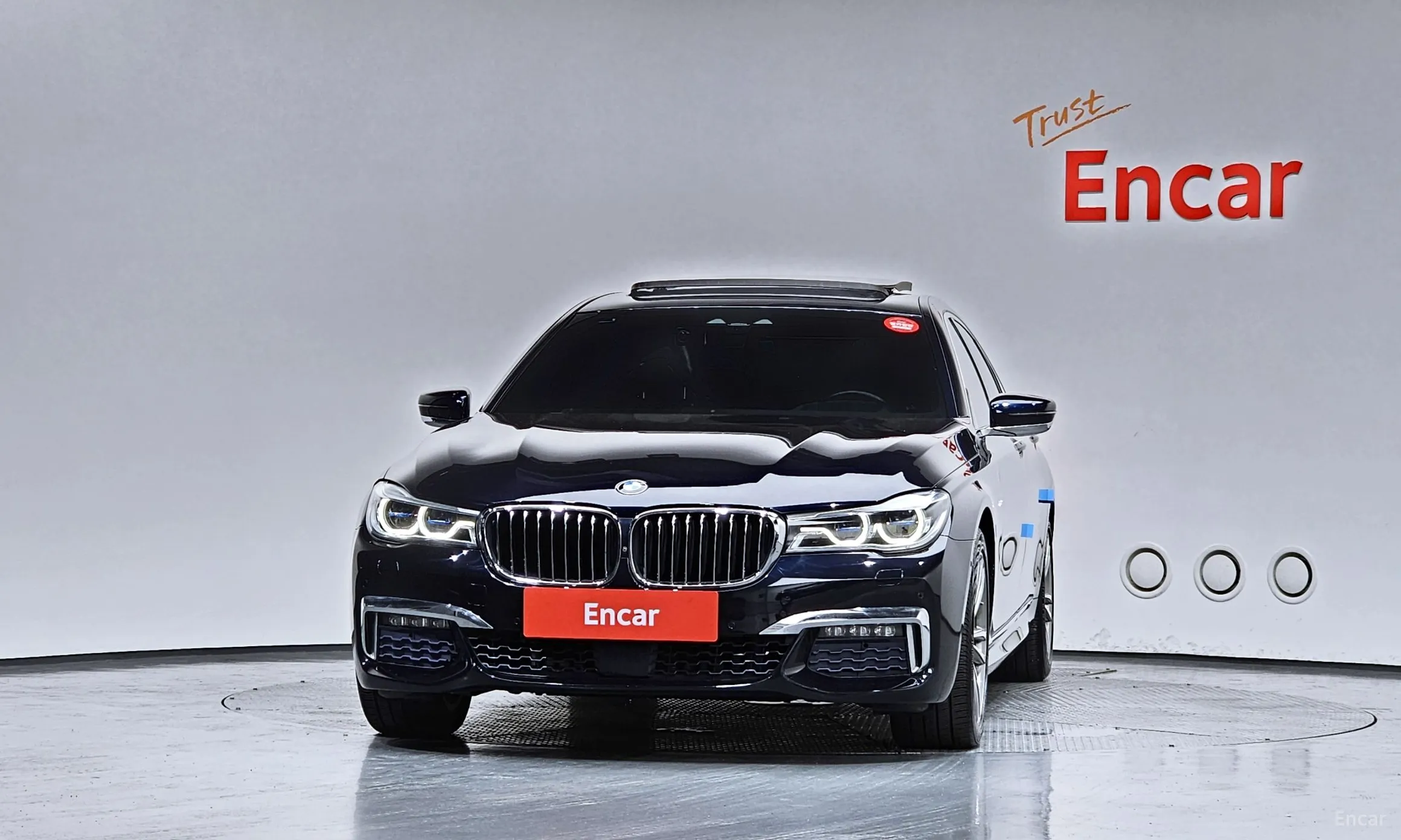 BMW 7 Series (G11) превью 3