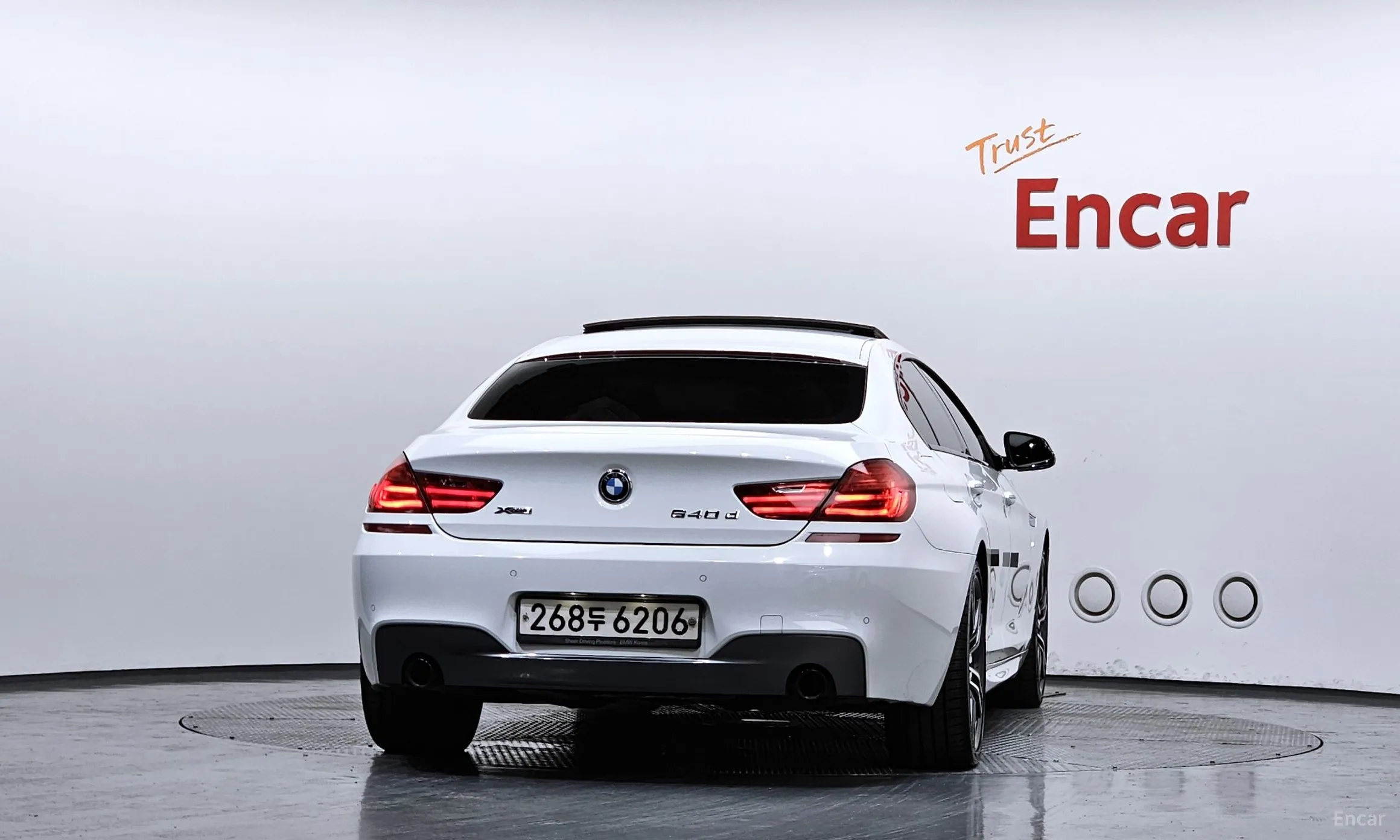 BMW 6 Series (F12) превью 4