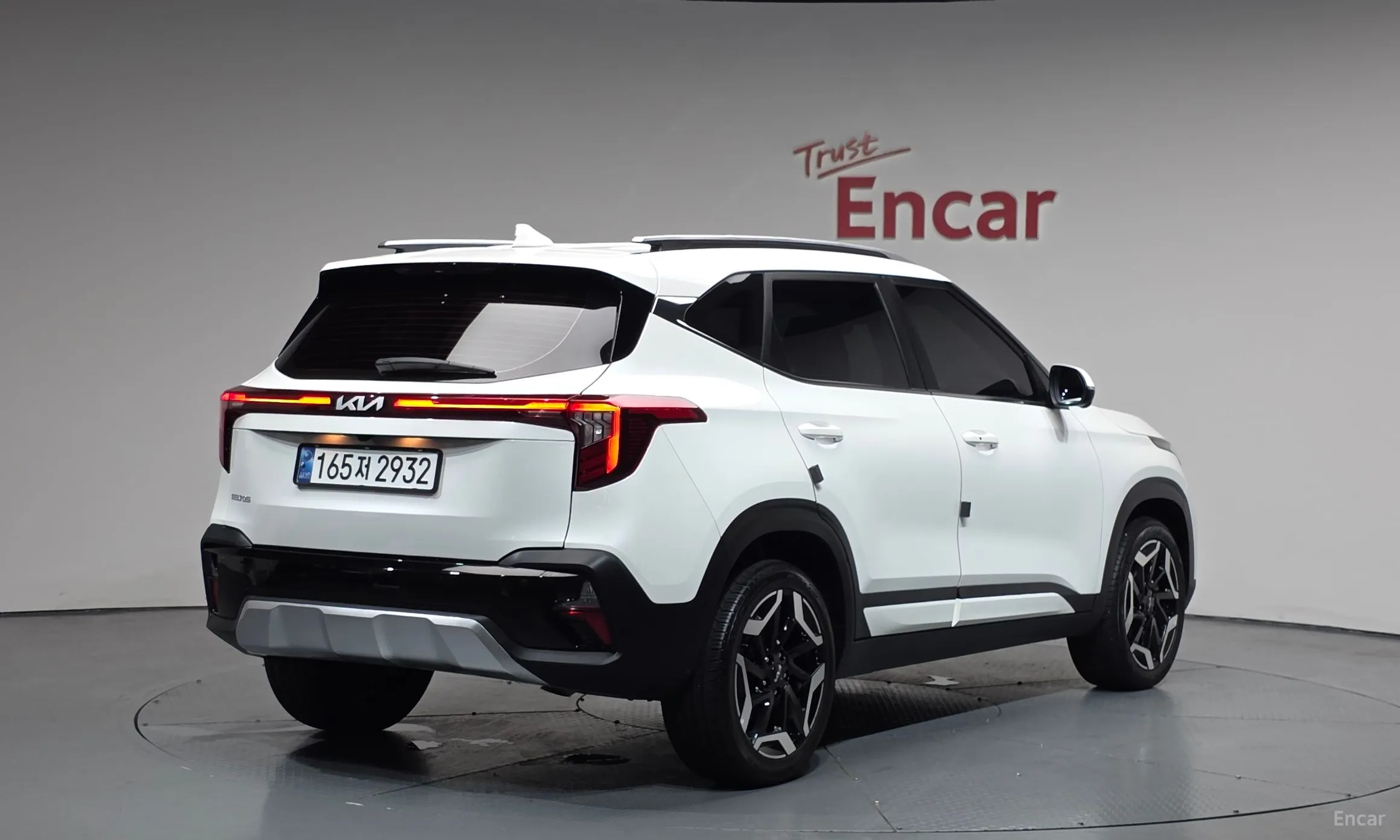 Kia Seltos превью 2